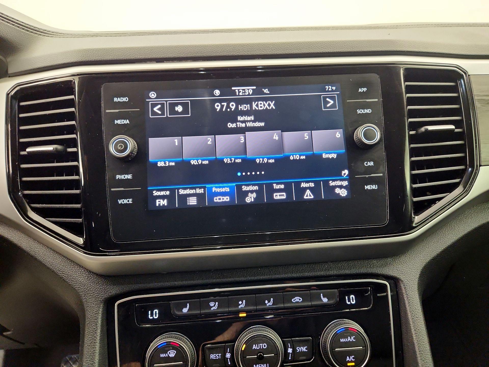 Thumbnail: 2022 Volkswagen Atlas - 15