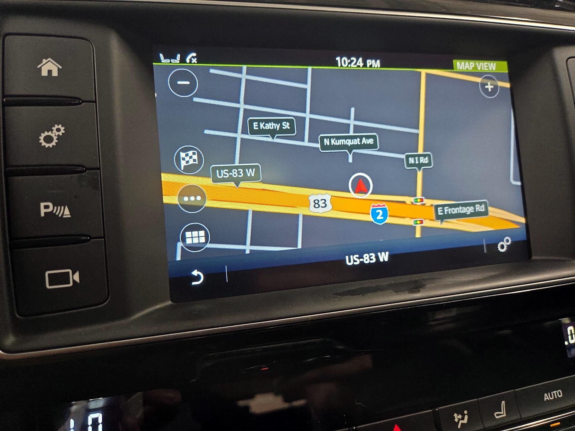 Thumbnail: 2017 Jaguar F-Pace - 12