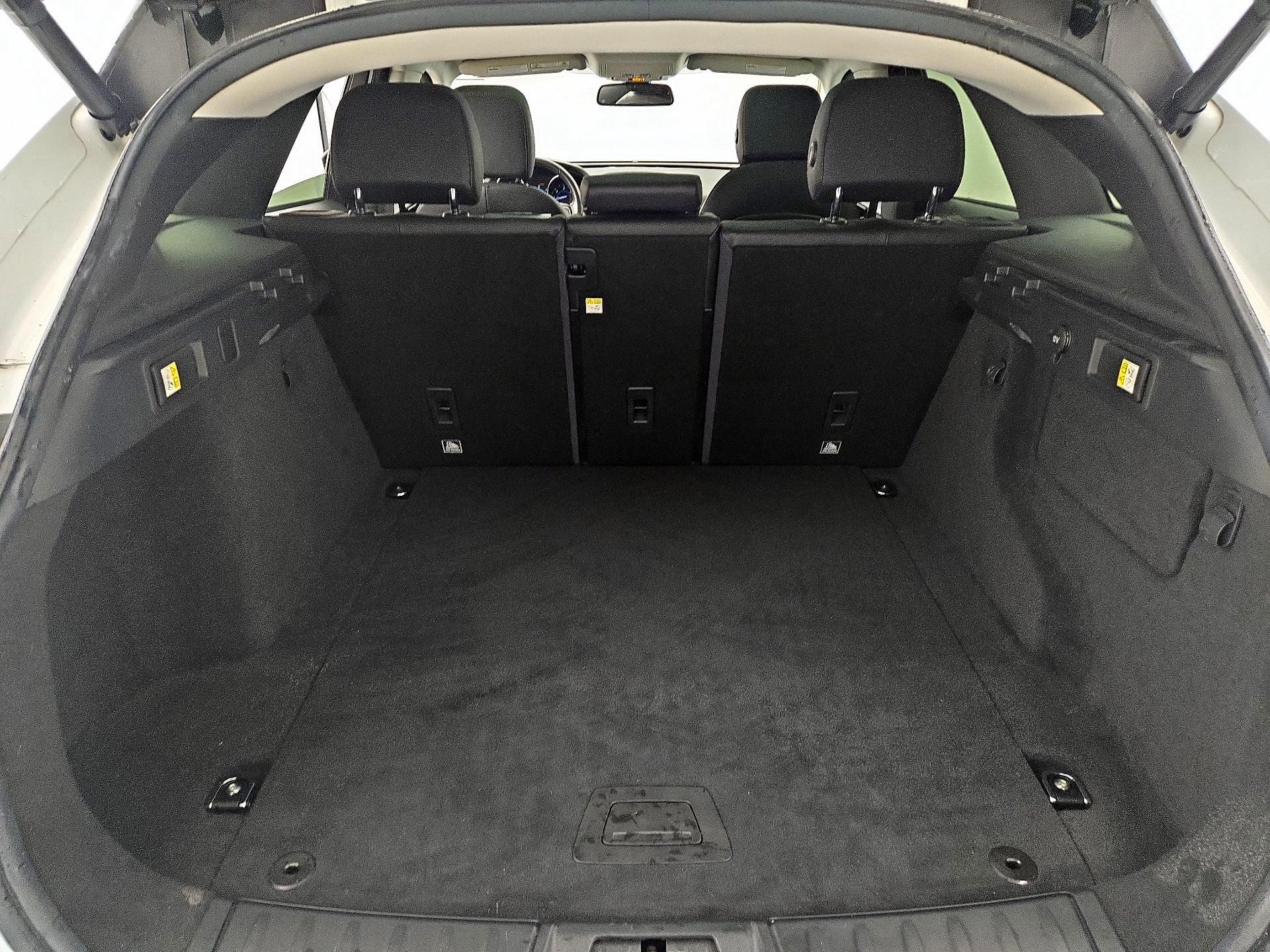 Thumbnail: 2017 Jaguar F-Pace - 20