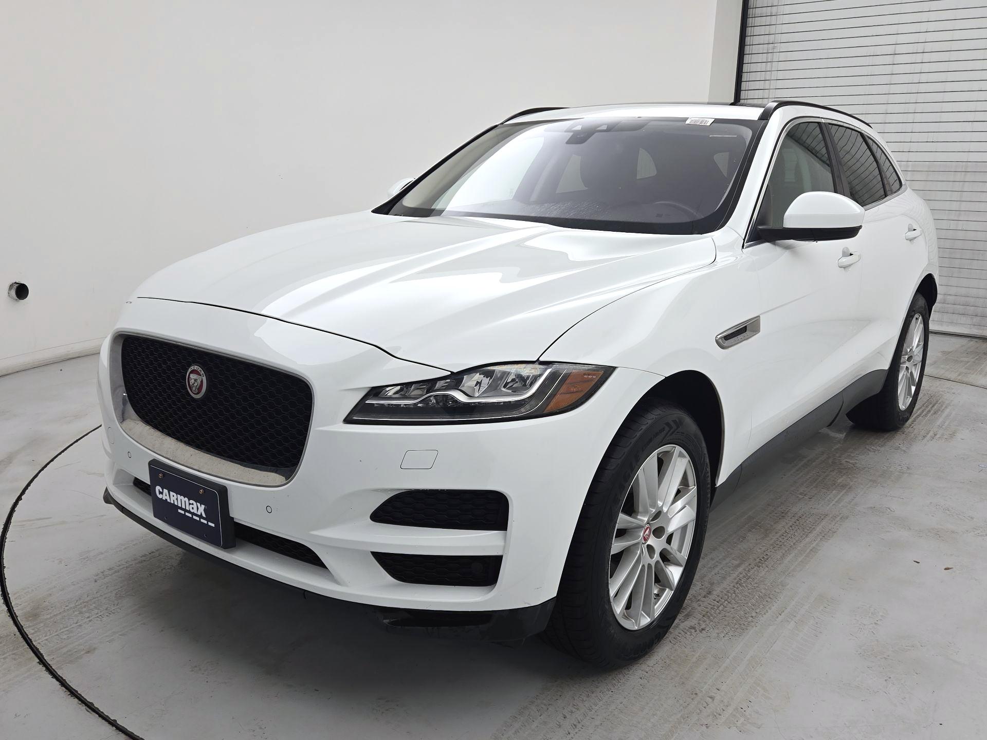 Thumbnail: 2017 Jaguar F-Pace - 3