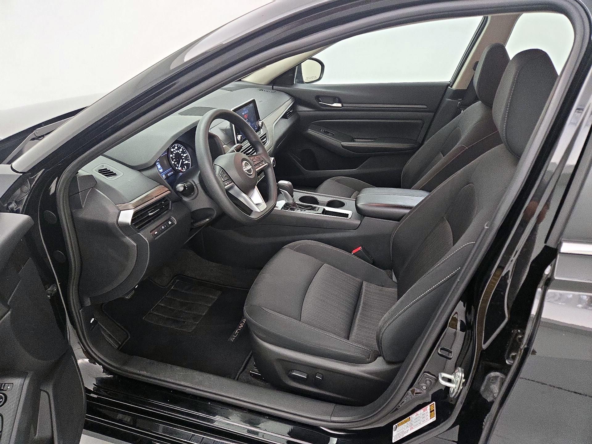 Thumbnail: 2025 Nissan Altima - 11