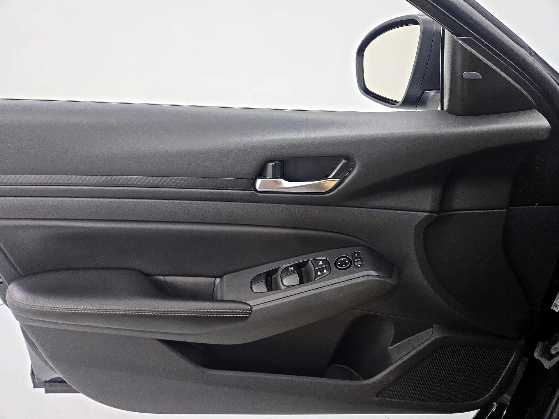 Thumbnail: 2025 Nissan Altima - 12