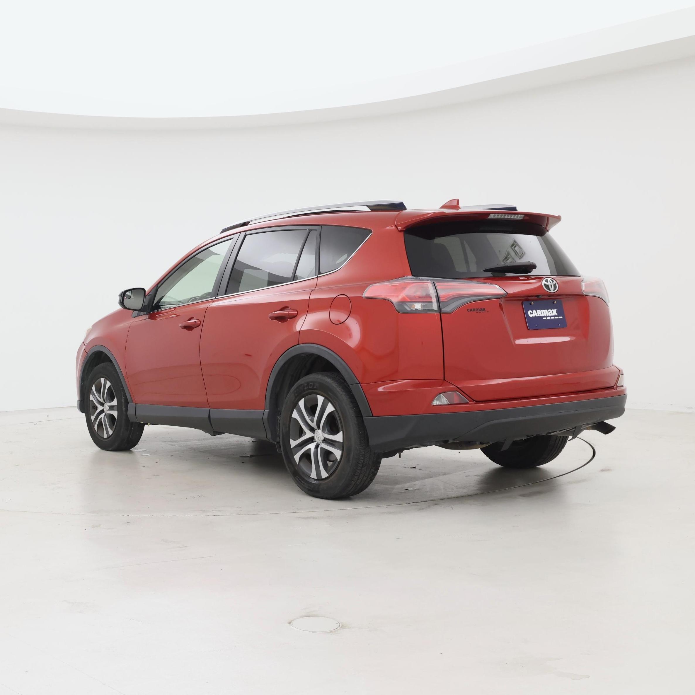 Thumbnail: 2017 Toyota RAV4 - 2