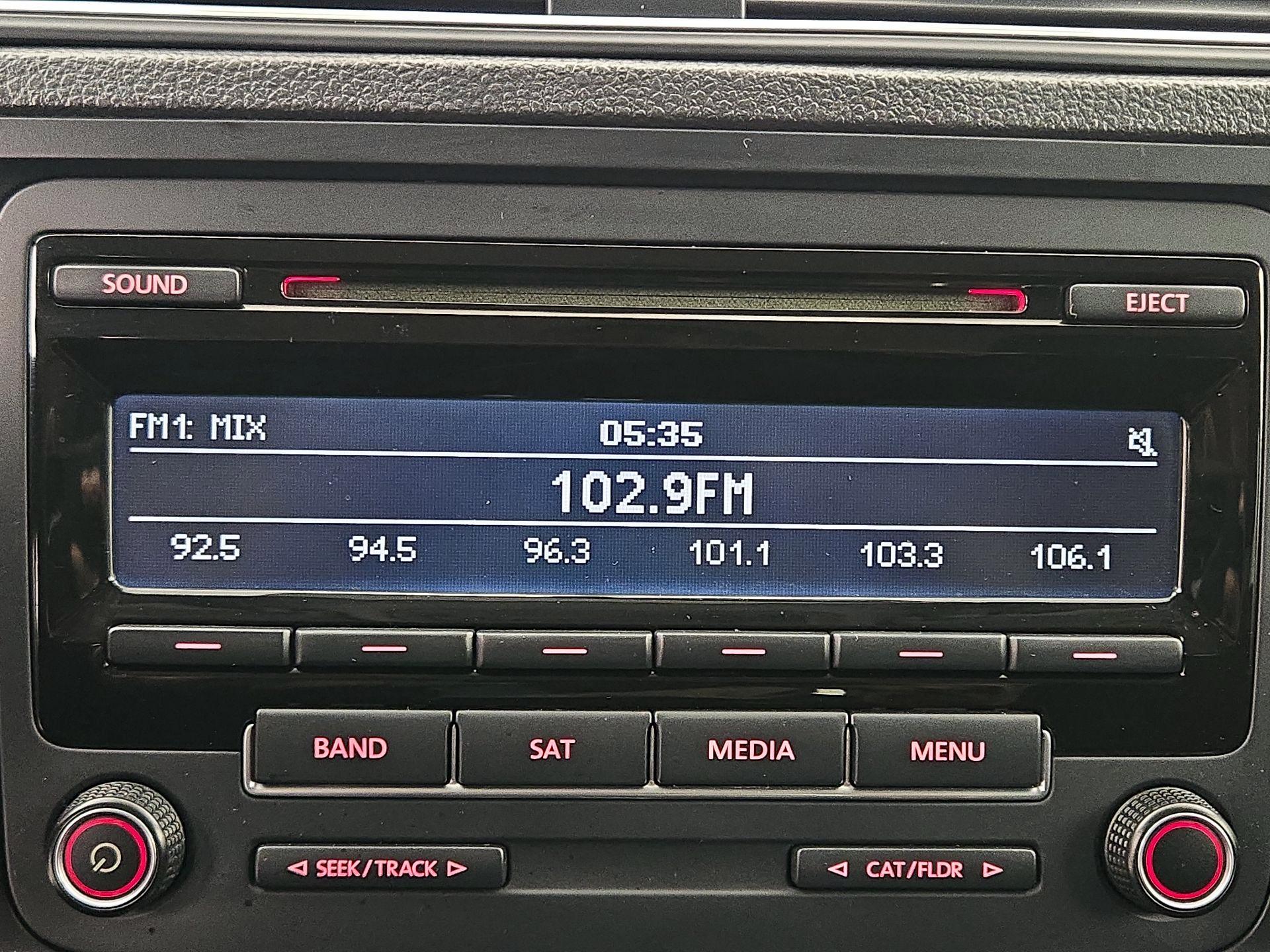 Thumbnail: 2015 Volkswagen Jetta - 14