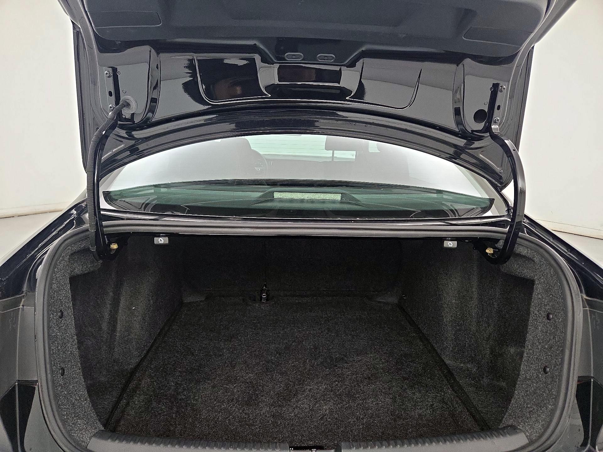 Thumbnail: 2015 Volkswagen Jetta - 19