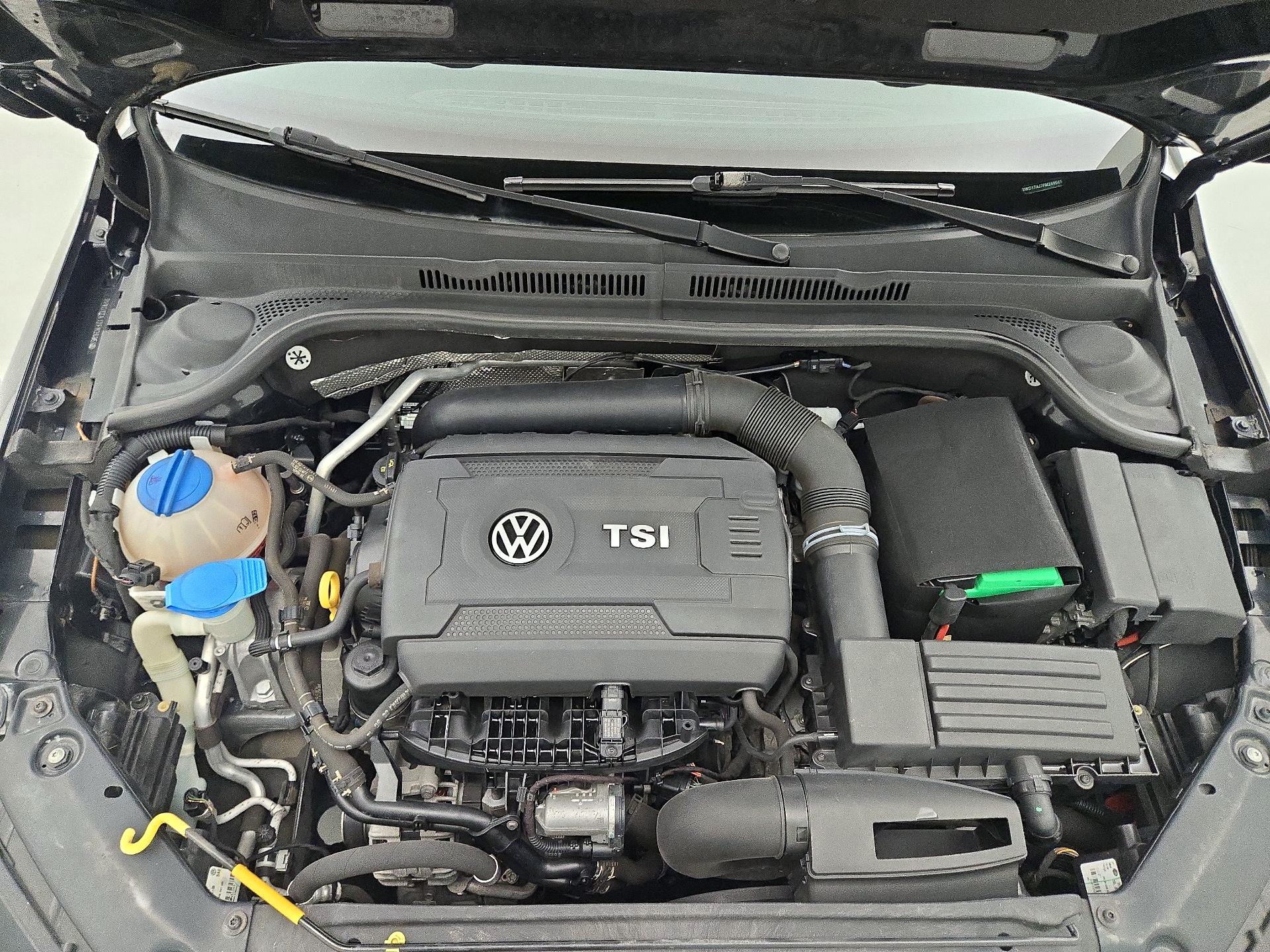 Thumbnail: 2015 Volkswagen Jetta - 20