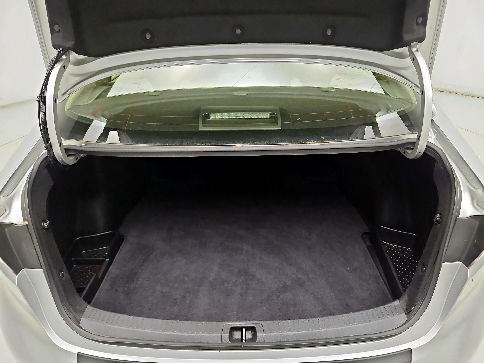 Thumbnail: 2025 Toyota Corolla - 18