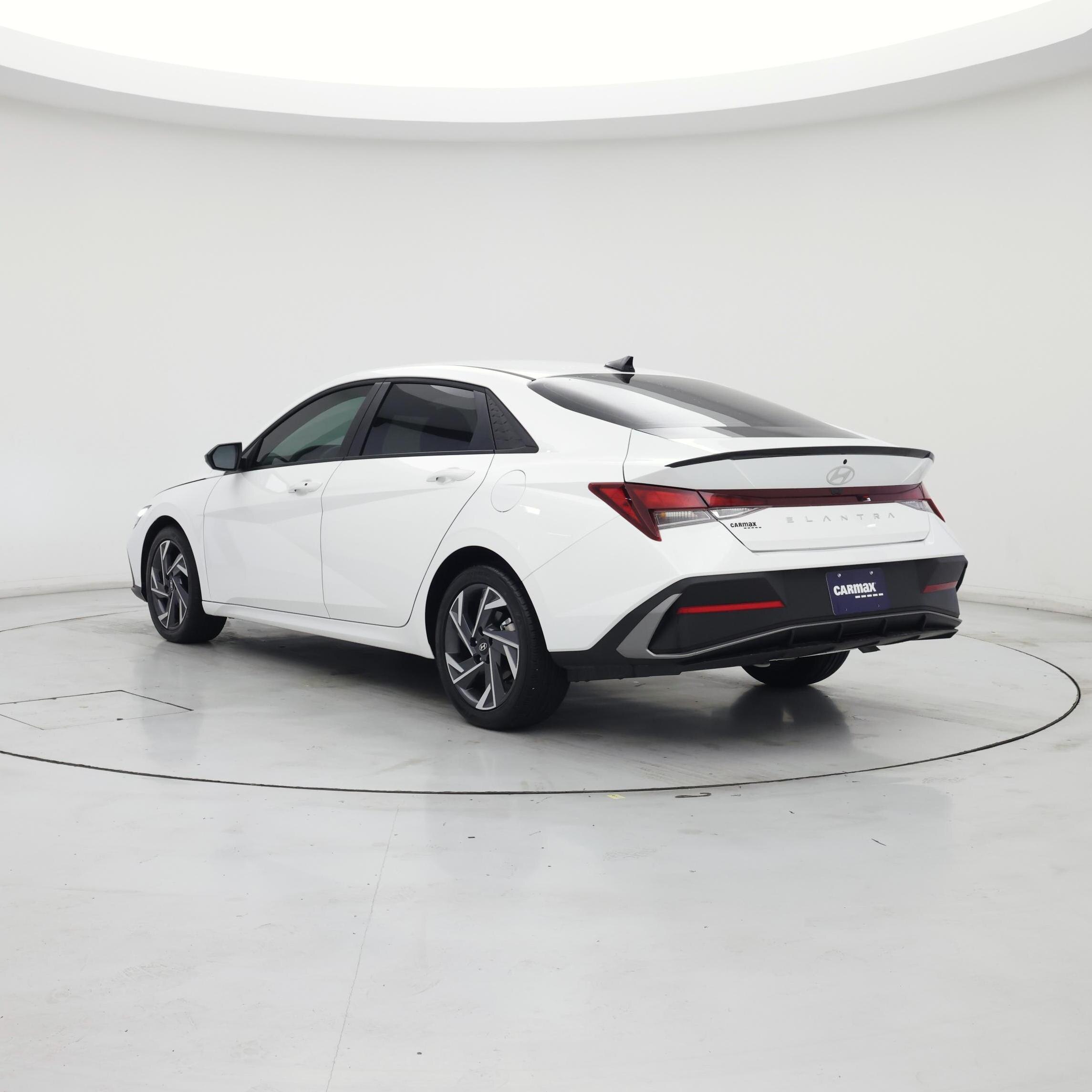 Thumbnail: 2025 Hyundai Elantra - 2