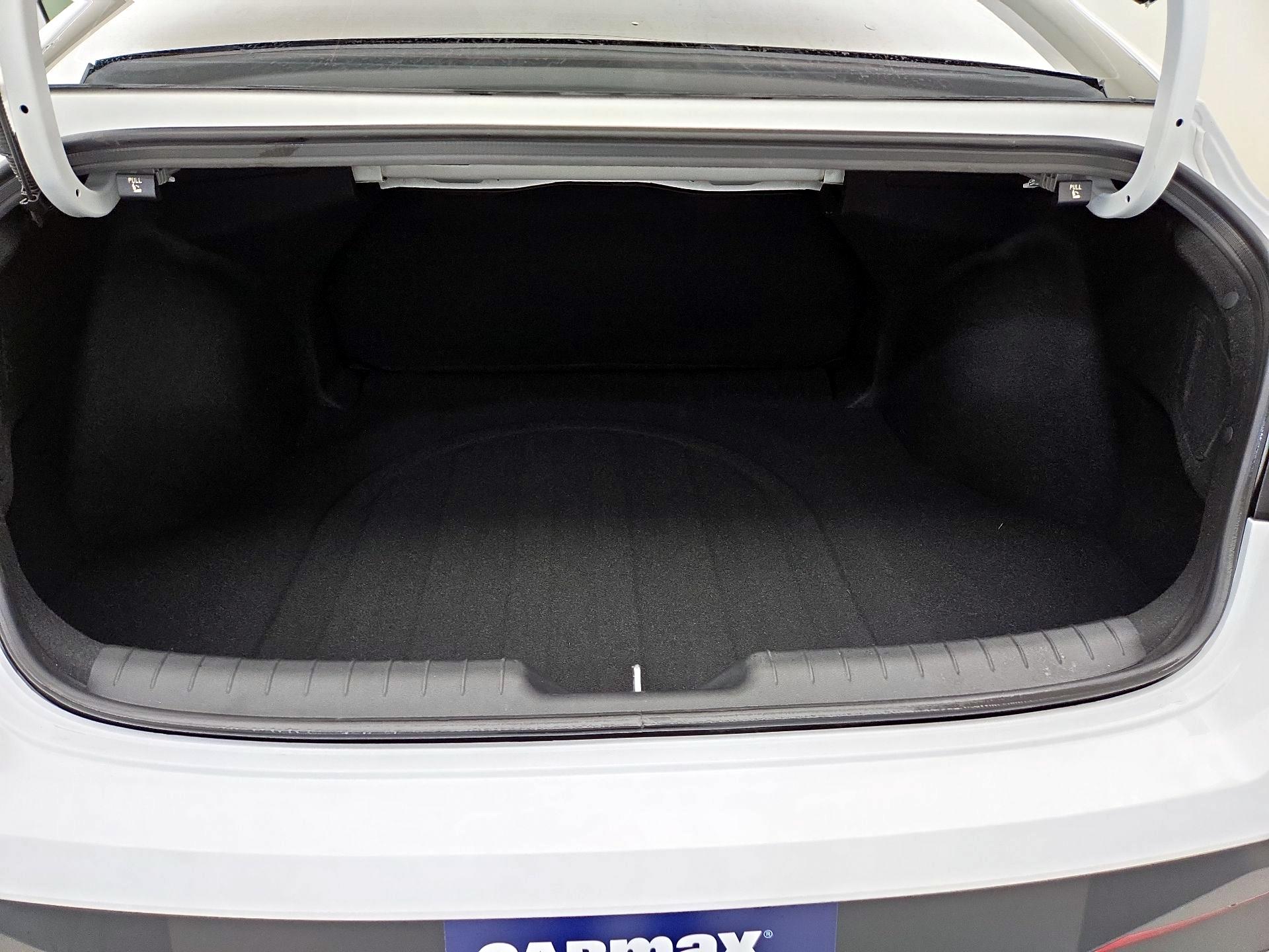 Thumbnail: 2025 Hyundai Elantra - 20