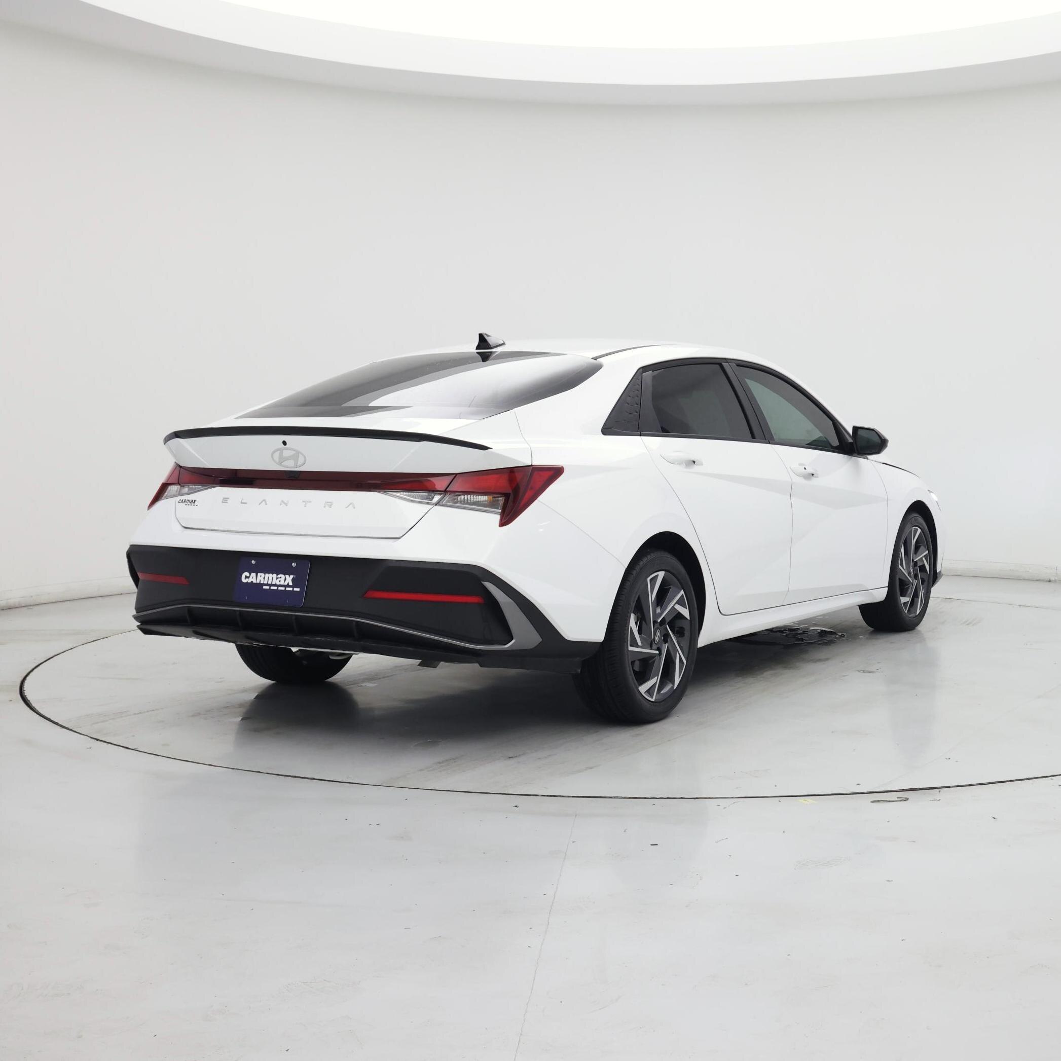 Thumbnail: 2025 Hyundai Elantra - 8