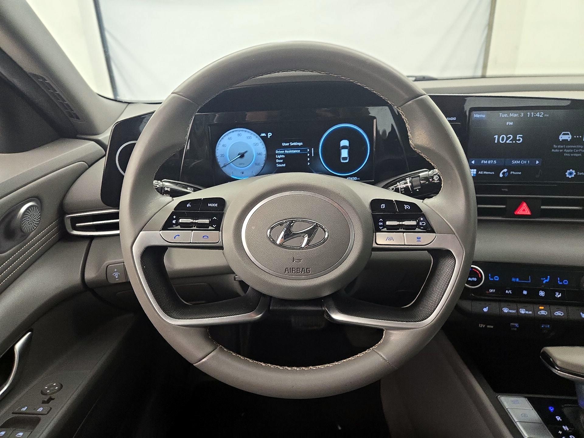 Thumbnail: 2022 Hyundai Elantra - 10