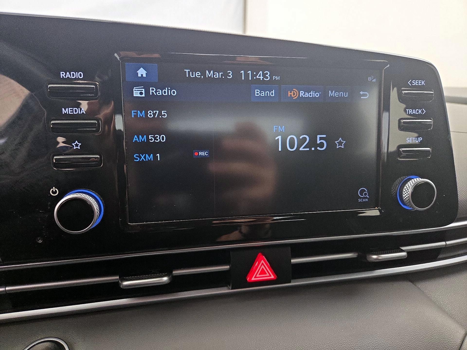 Thumbnail: 2022 Hyundai Elantra - 15