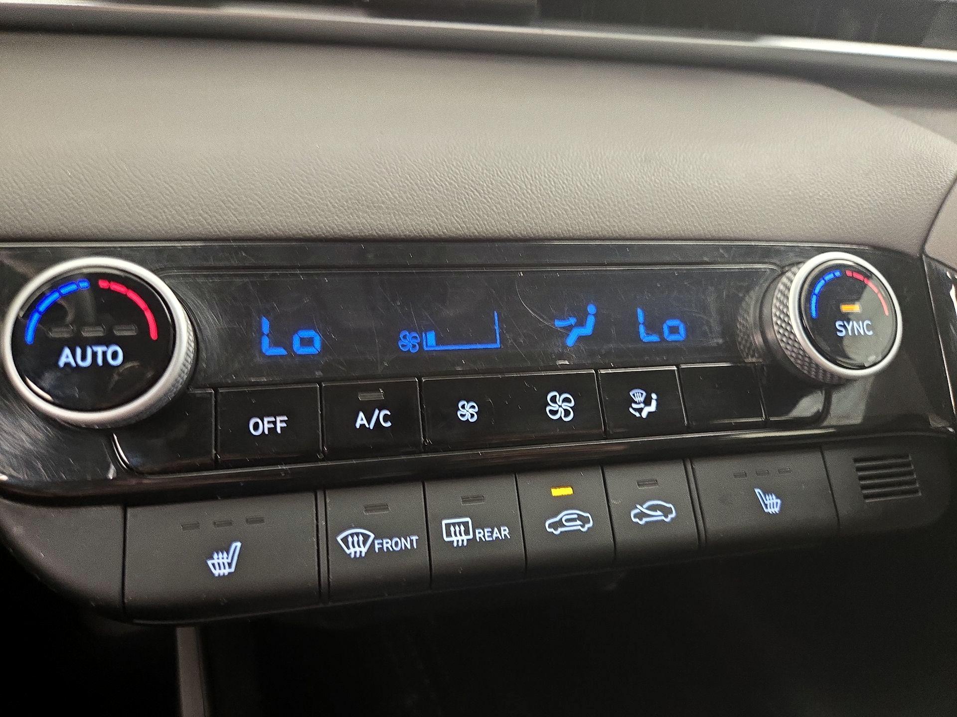 Thumbnail: 2022 Hyundai Elantra - 16