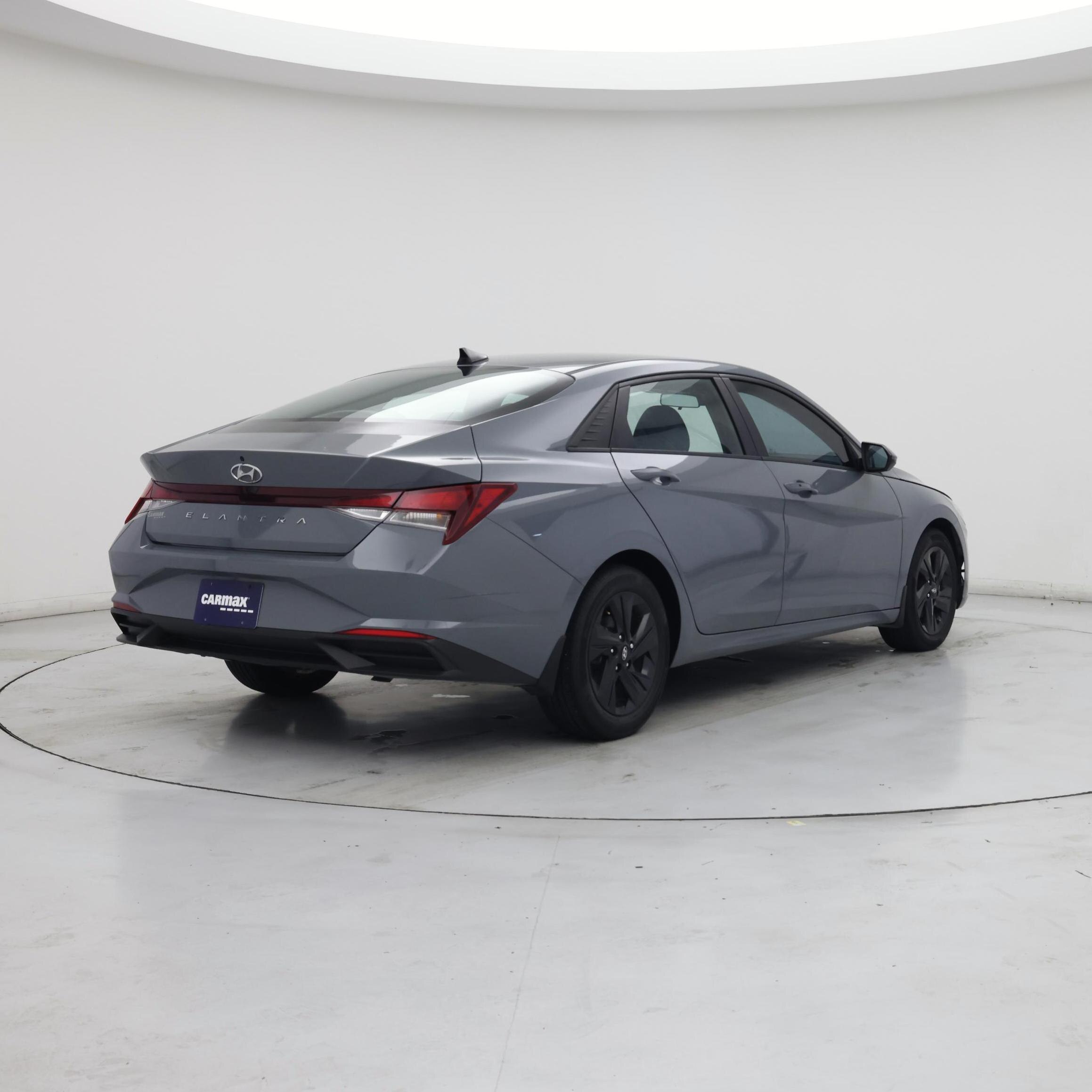 Thumbnail: 2022 Hyundai Elantra - 8