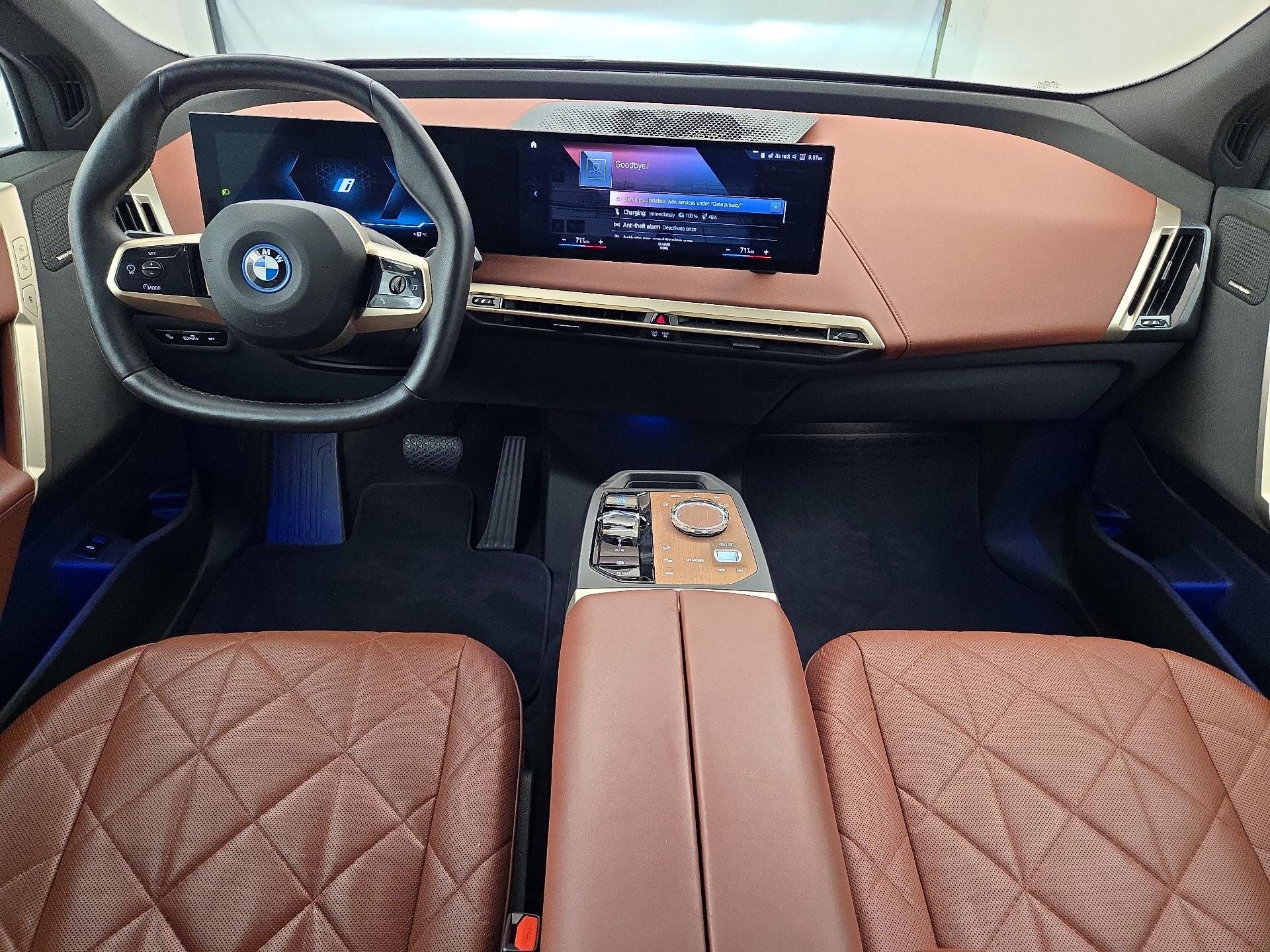 Thumbnail: 2023 BMW iX - 9