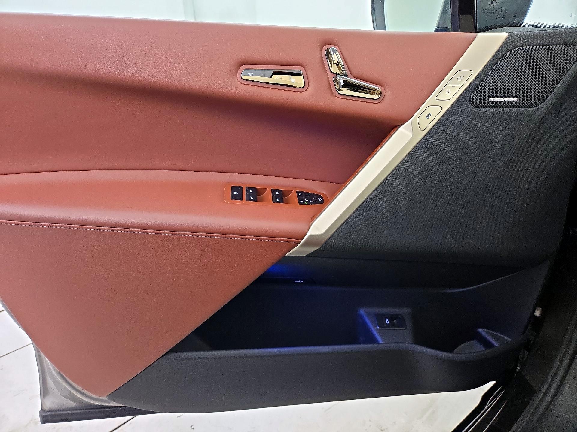 Thumbnail: 2023 BMW iX - 12