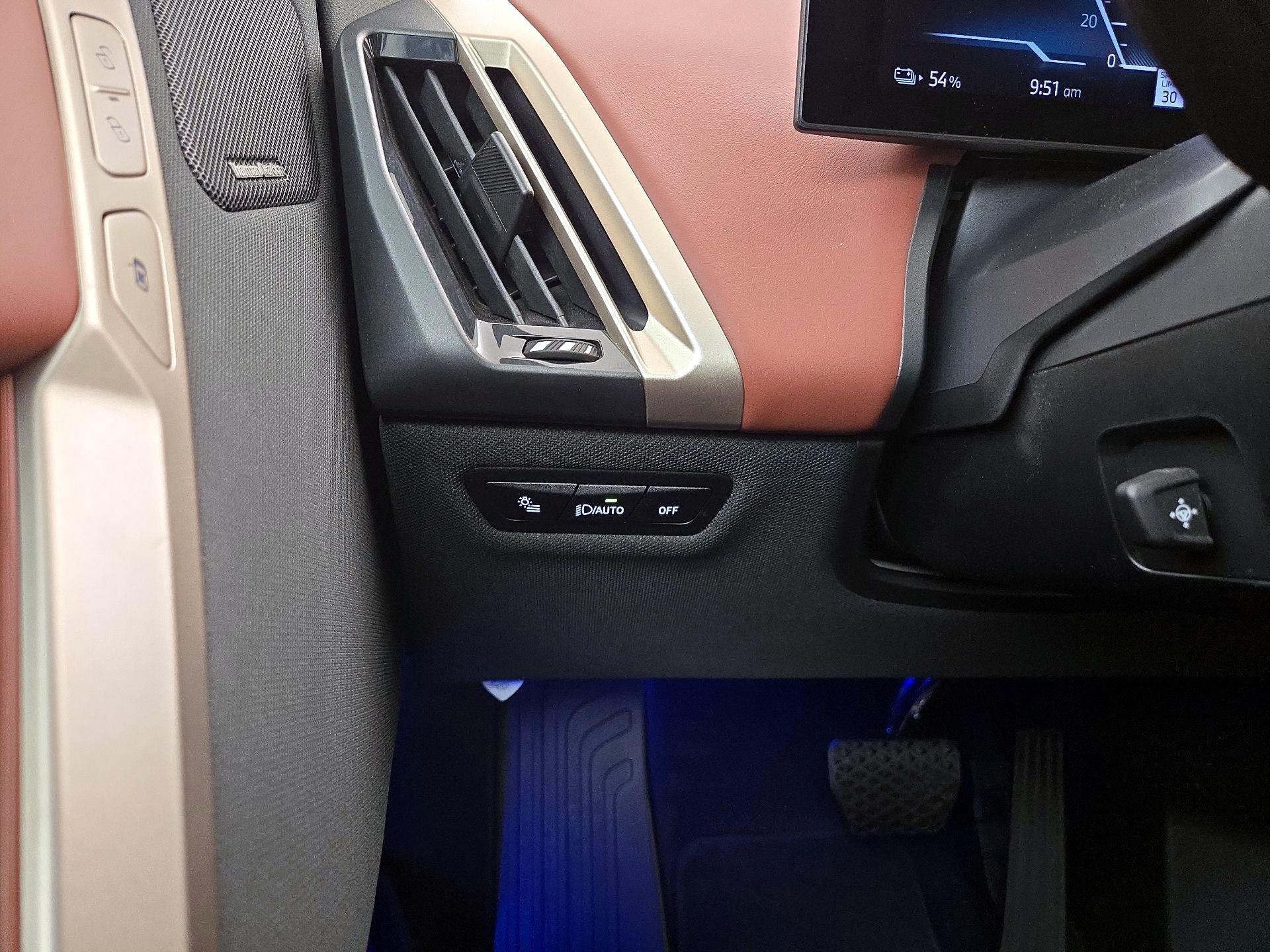 Thumbnail: 2023 BMW iX - 13