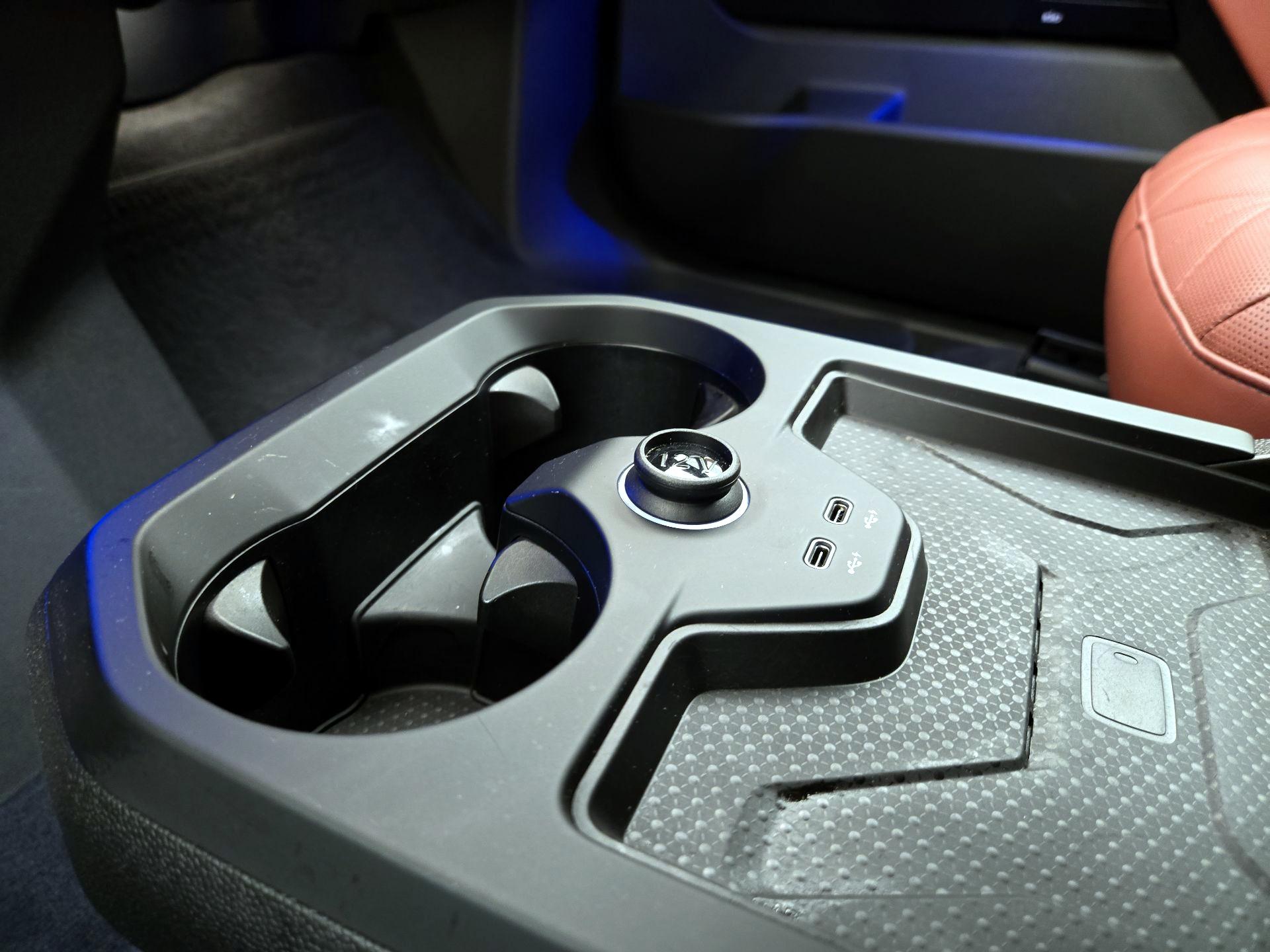 Thumbnail: 2023 BMW iX - 19