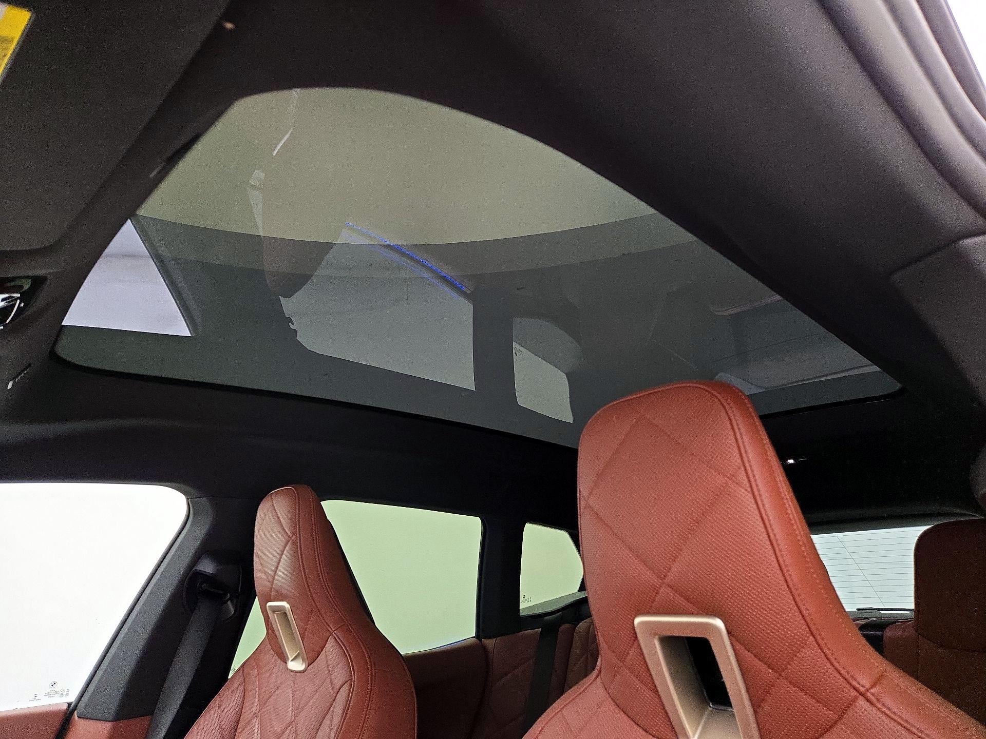 Thumbnail: 2023 BMW iX - 20