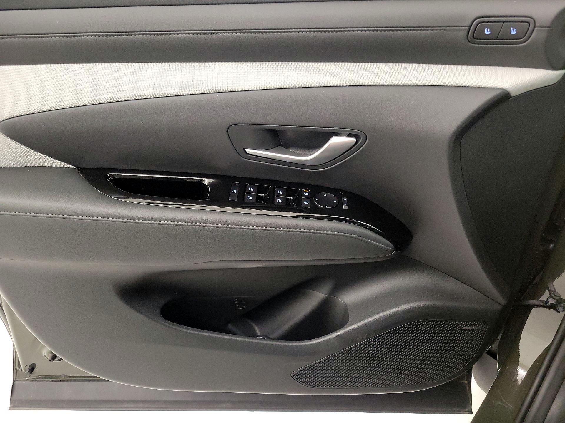 Thumbnail: 2025 Hyundai Santa Cruz - 12