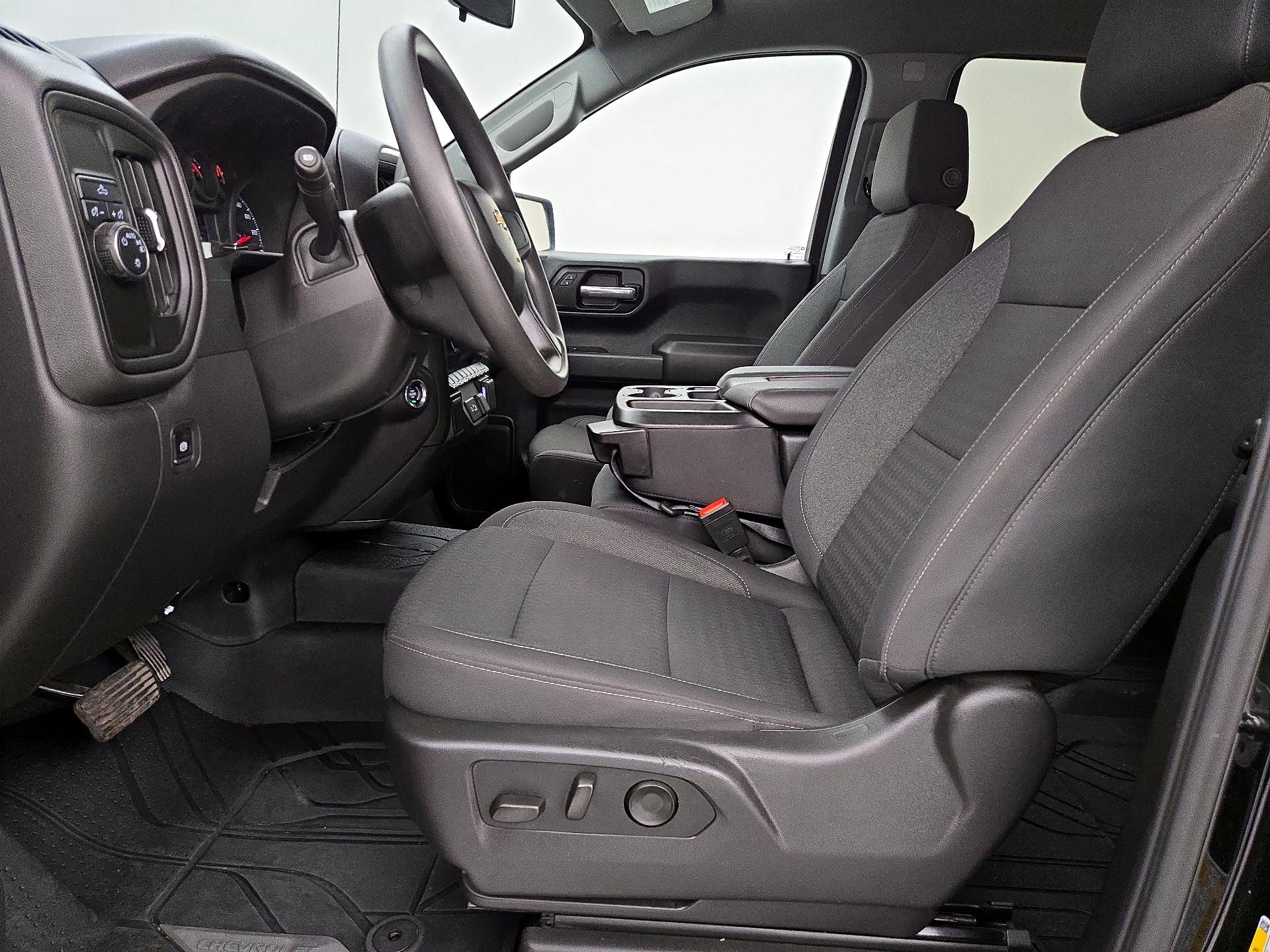 Thumbnail: 2025 Chevrolet Silverado 1500 - 11