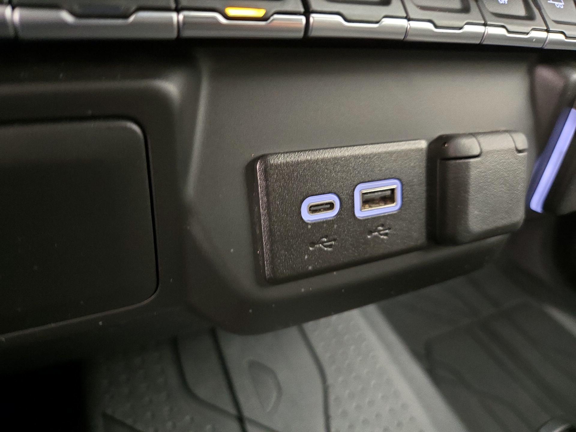 Thumbnail: 2025 Chevrolet Silverado 1500 - 18