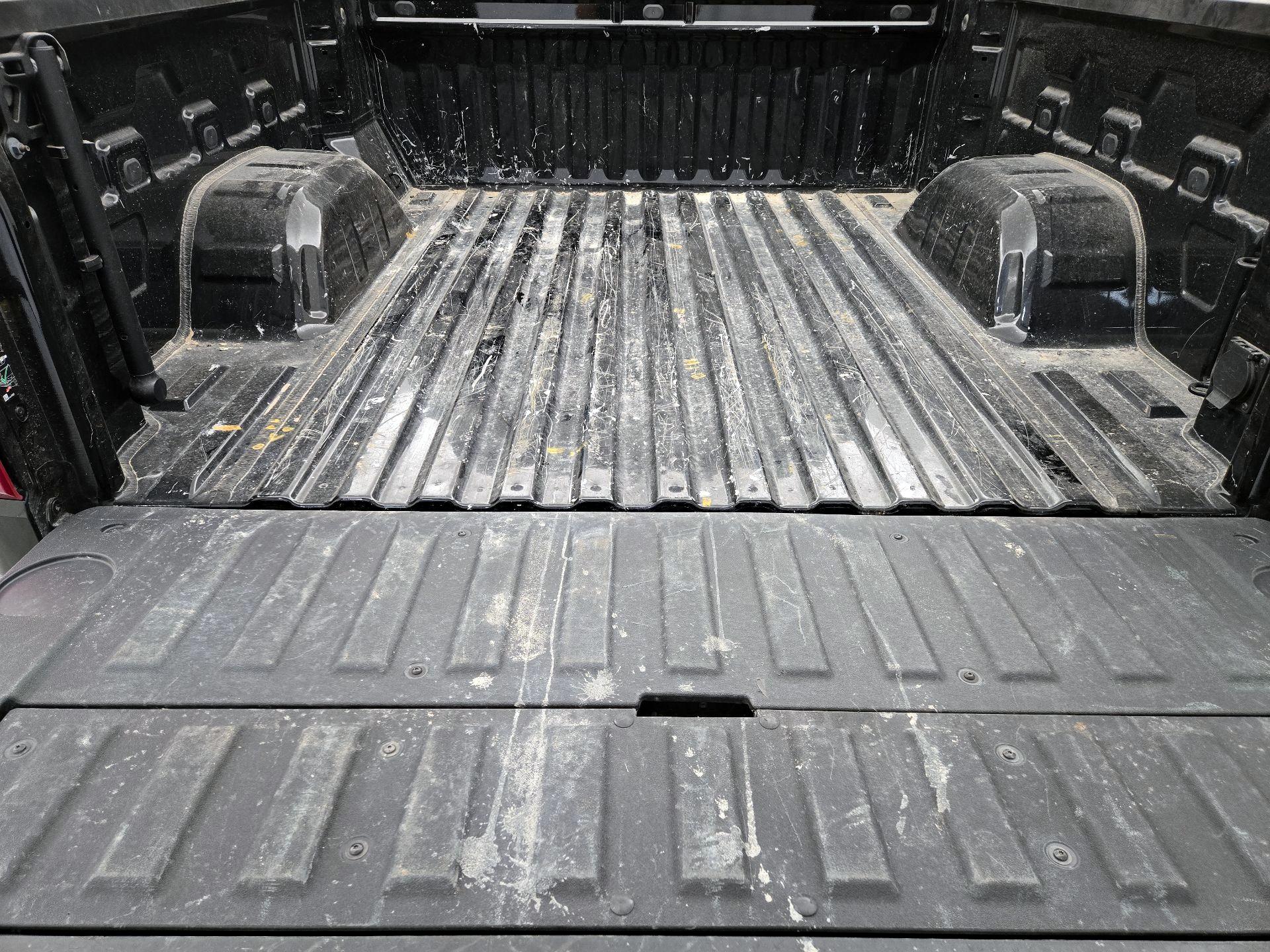 Thumbnail: 2025 Chevrolet Silverado 1500 - 20