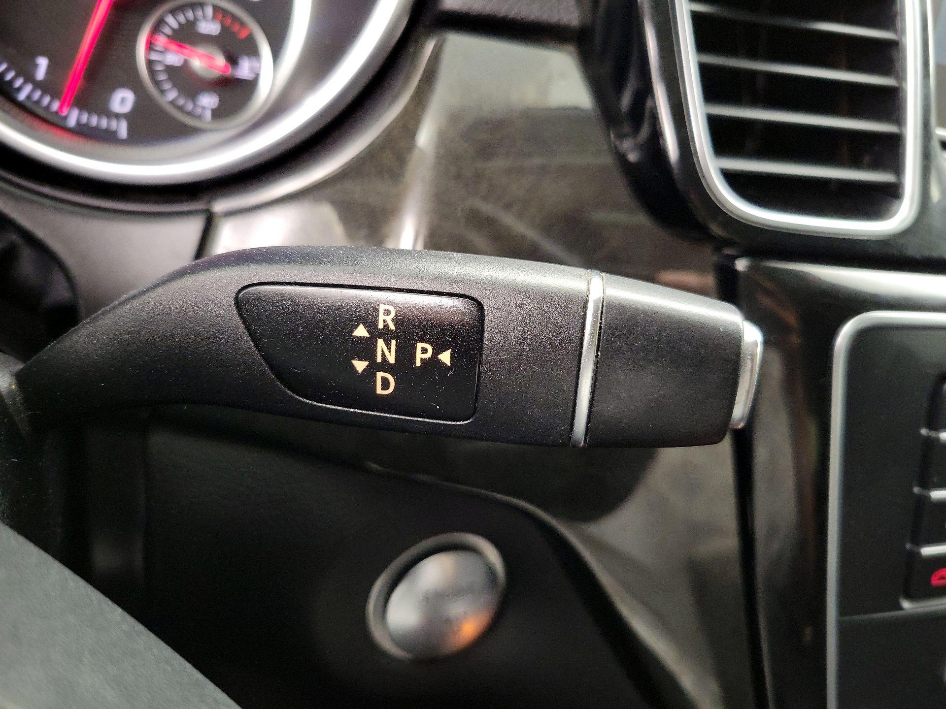 Thumbnail: 2016 Mercedes-Benz GLE - 17