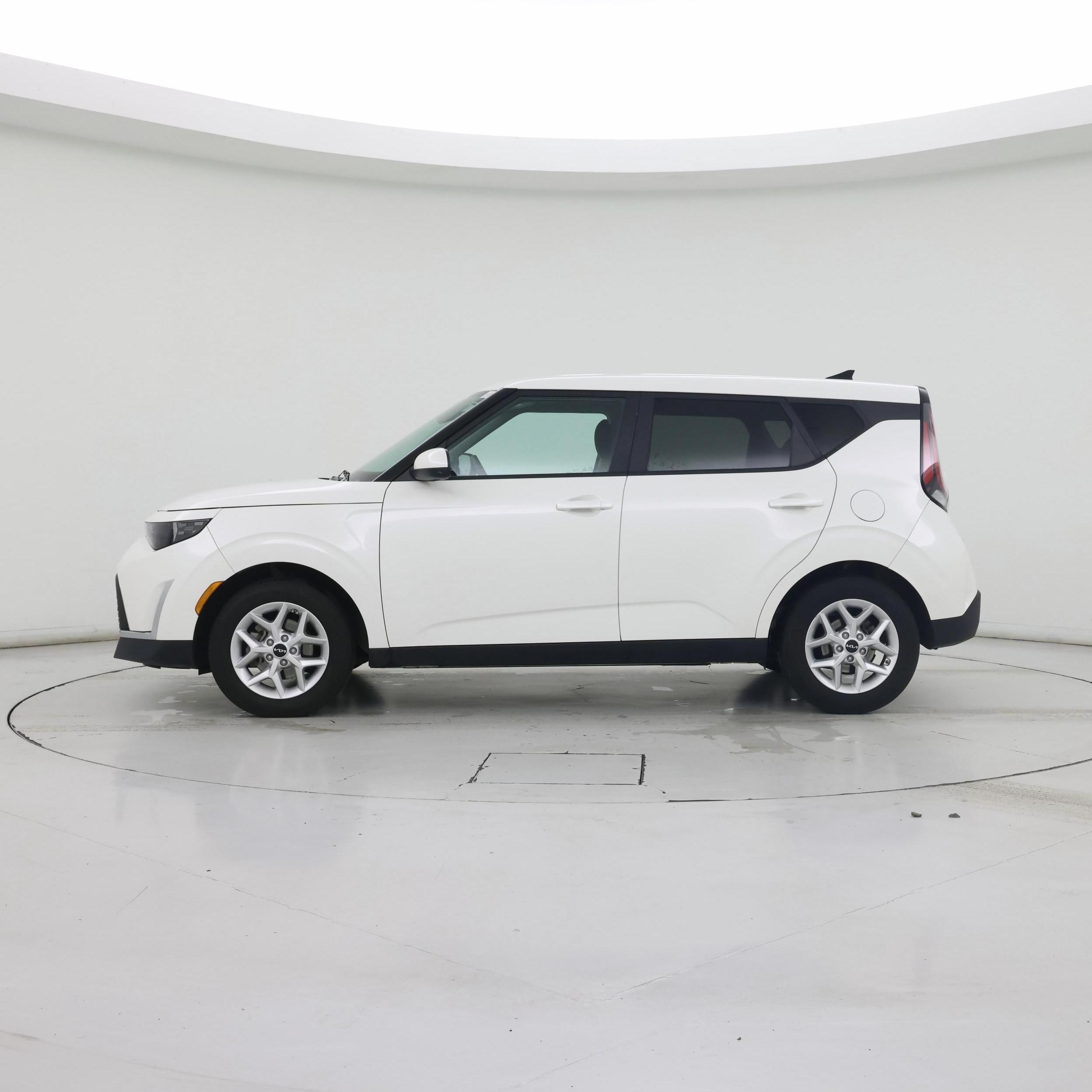 Thumbnail: 2024 Kia Soul - 3