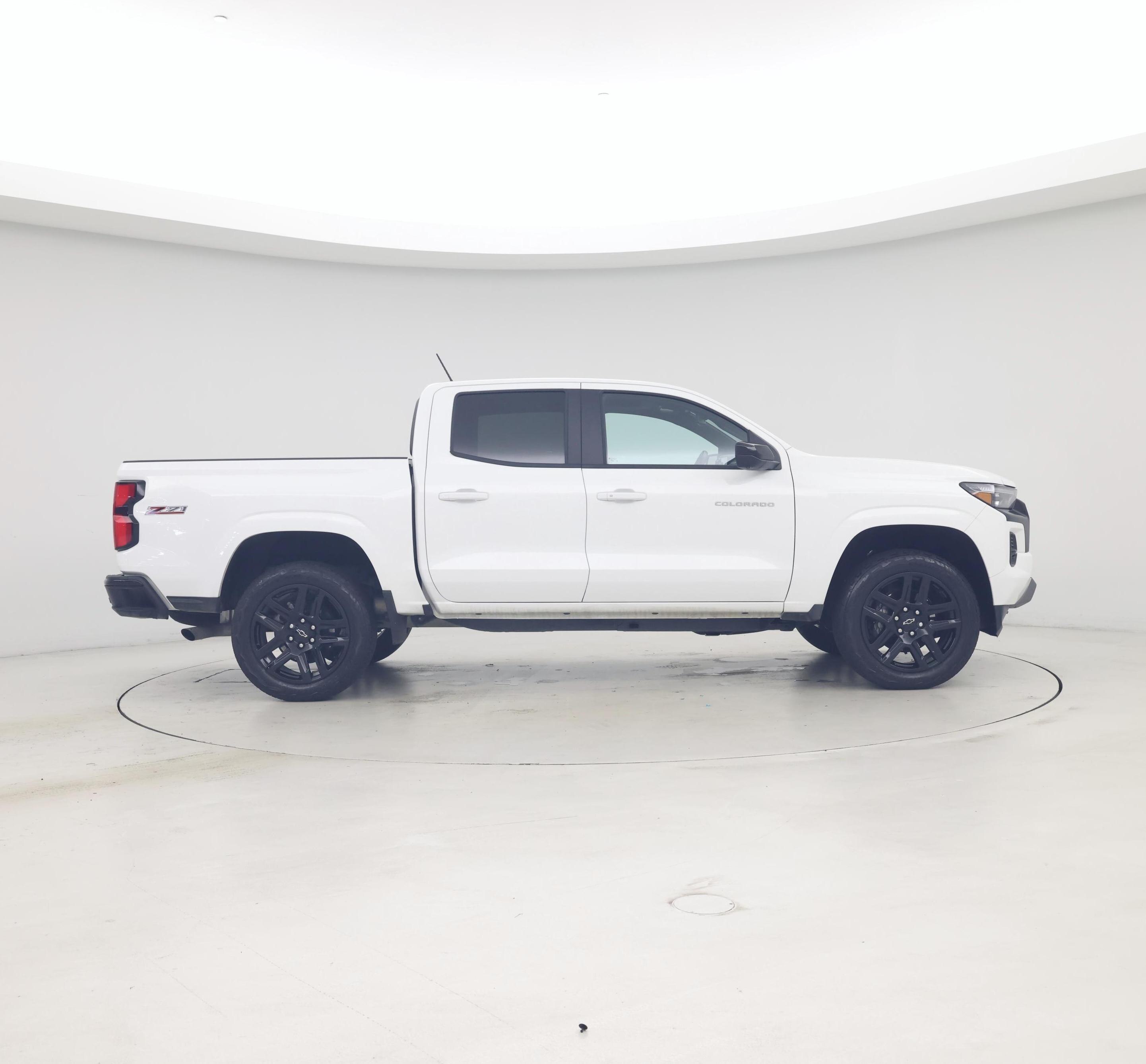 Thumbnail: 2024 Chevrolet Colorado - 7