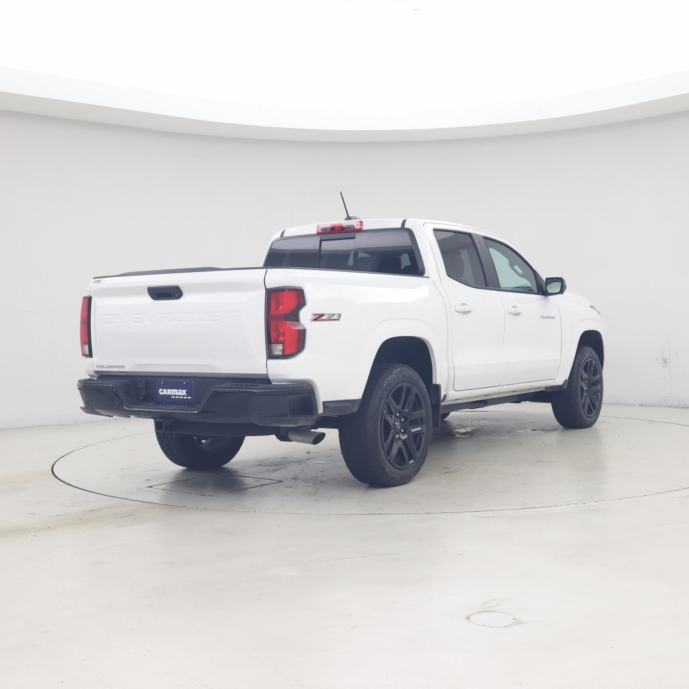 Thumbnail: 2024 Chevrolet Colorado - 8