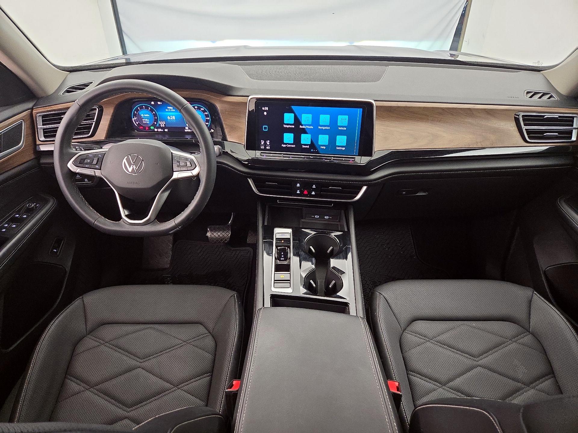 Thumbnail: 2024 Volkswagen Atlas - 9