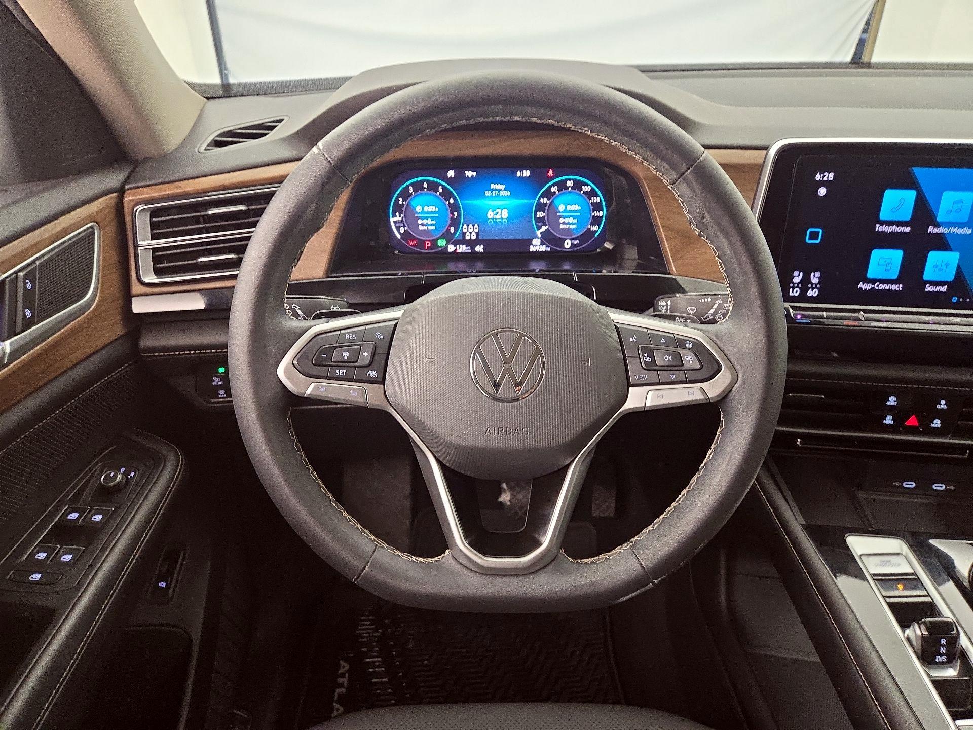 Thumbnail: 2024 Volkswagen Atlas - 10