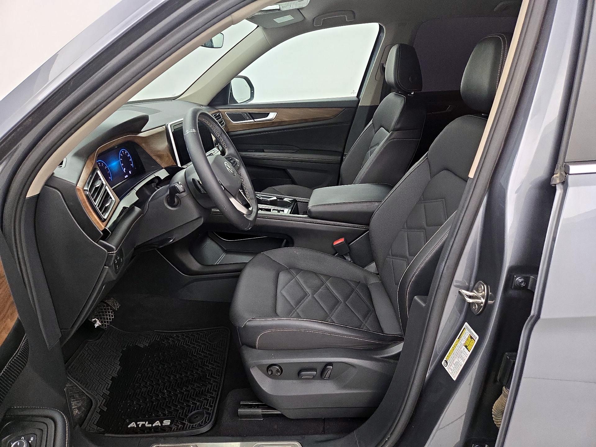 Thumbnail: 2024 Volkswagen Atlas - 11