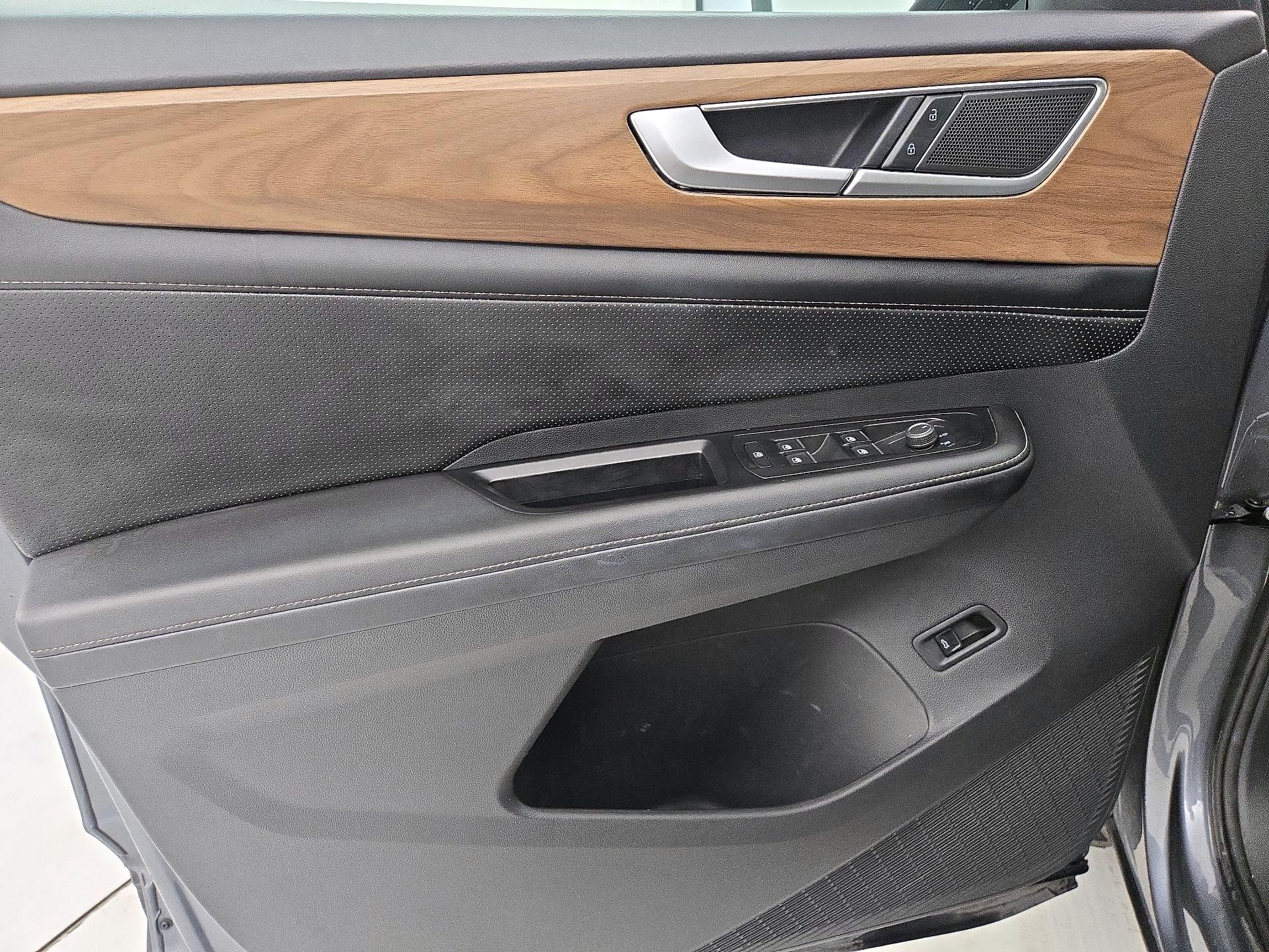 Thumbnail: 2024 Volkswagen Atlas - 12