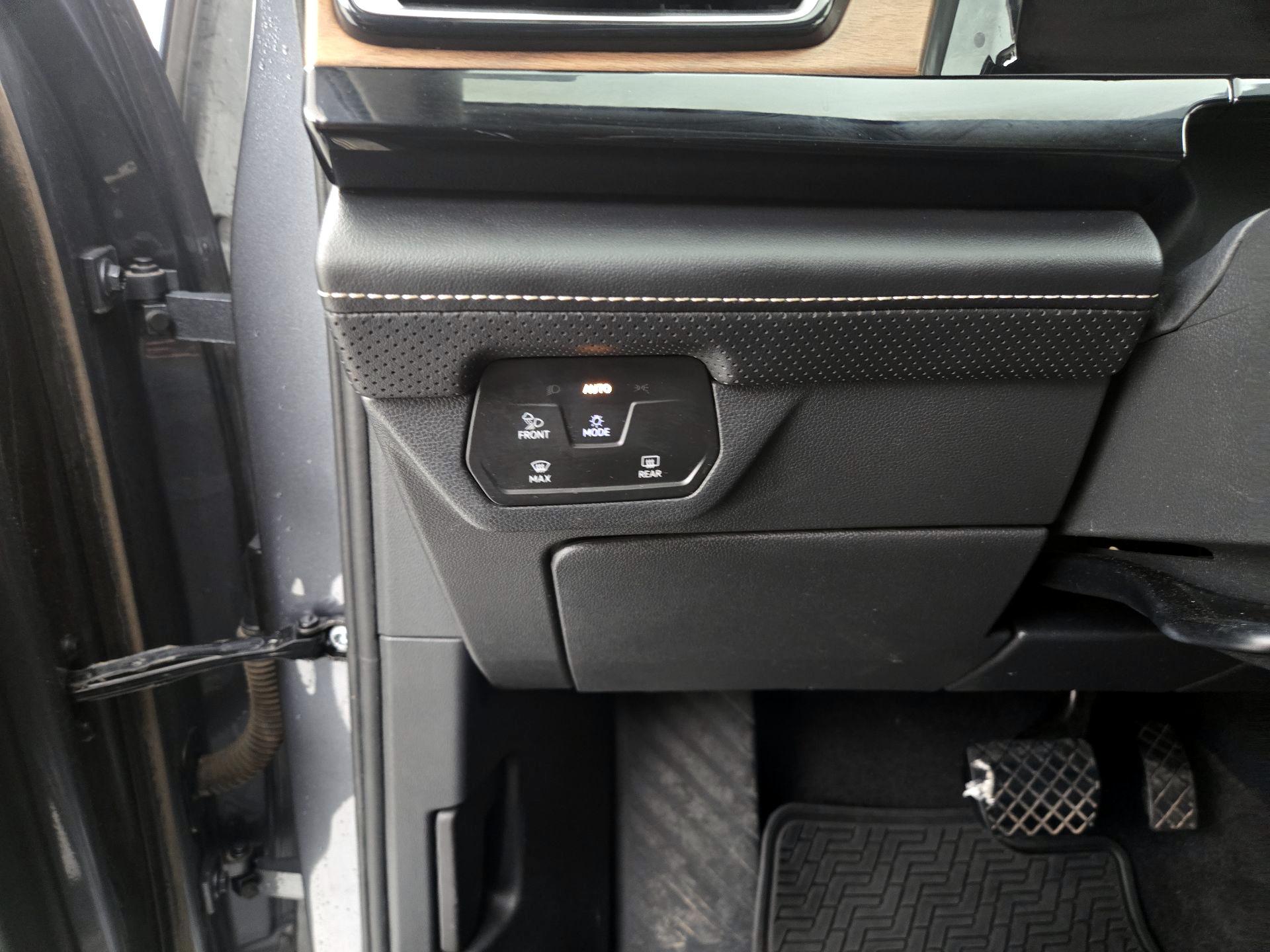 Thumbnail: 2024 Volkswagen Atlas - 13