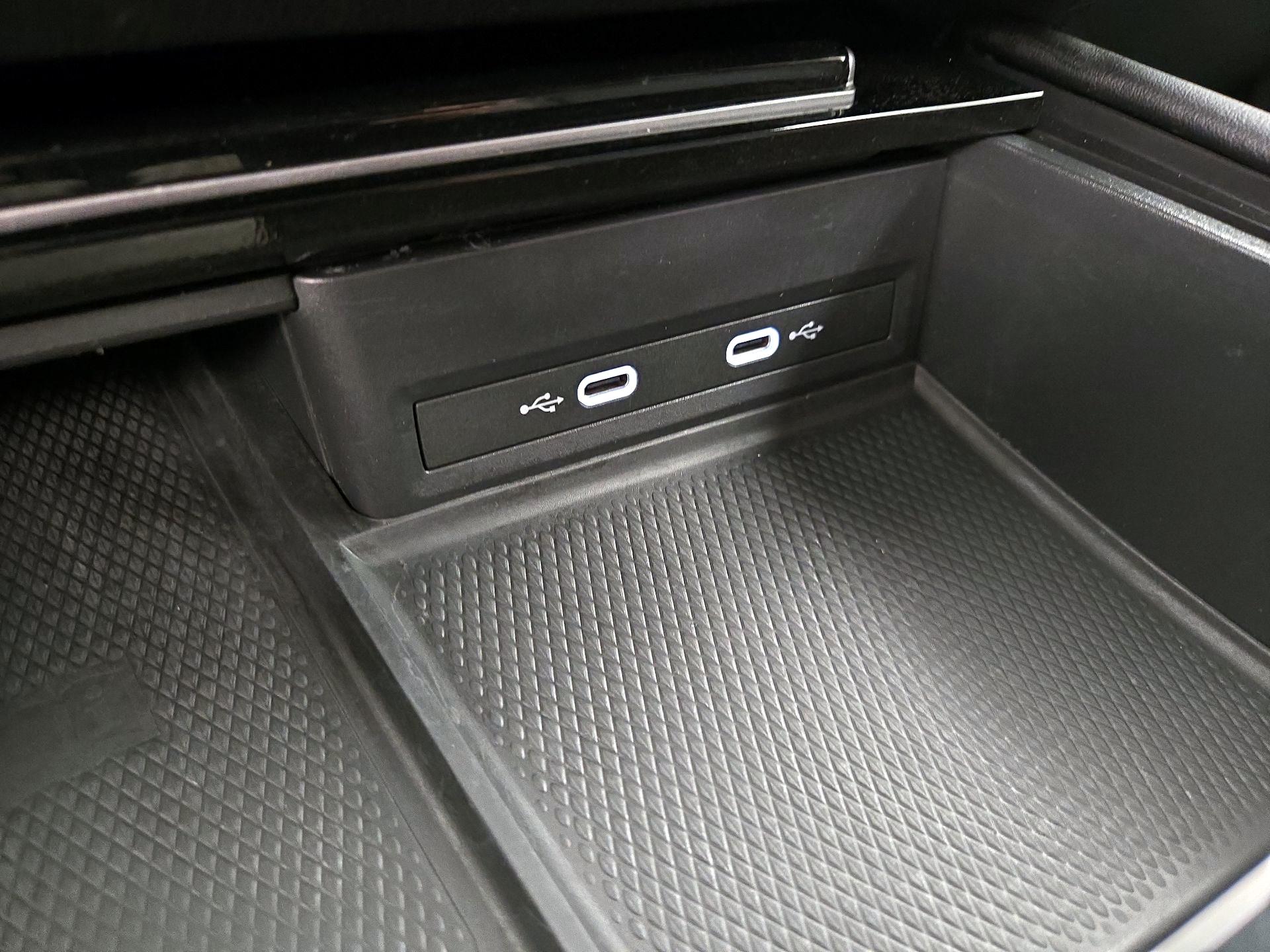 Thumbnail: 2024 Volkswagen Atlas - 18