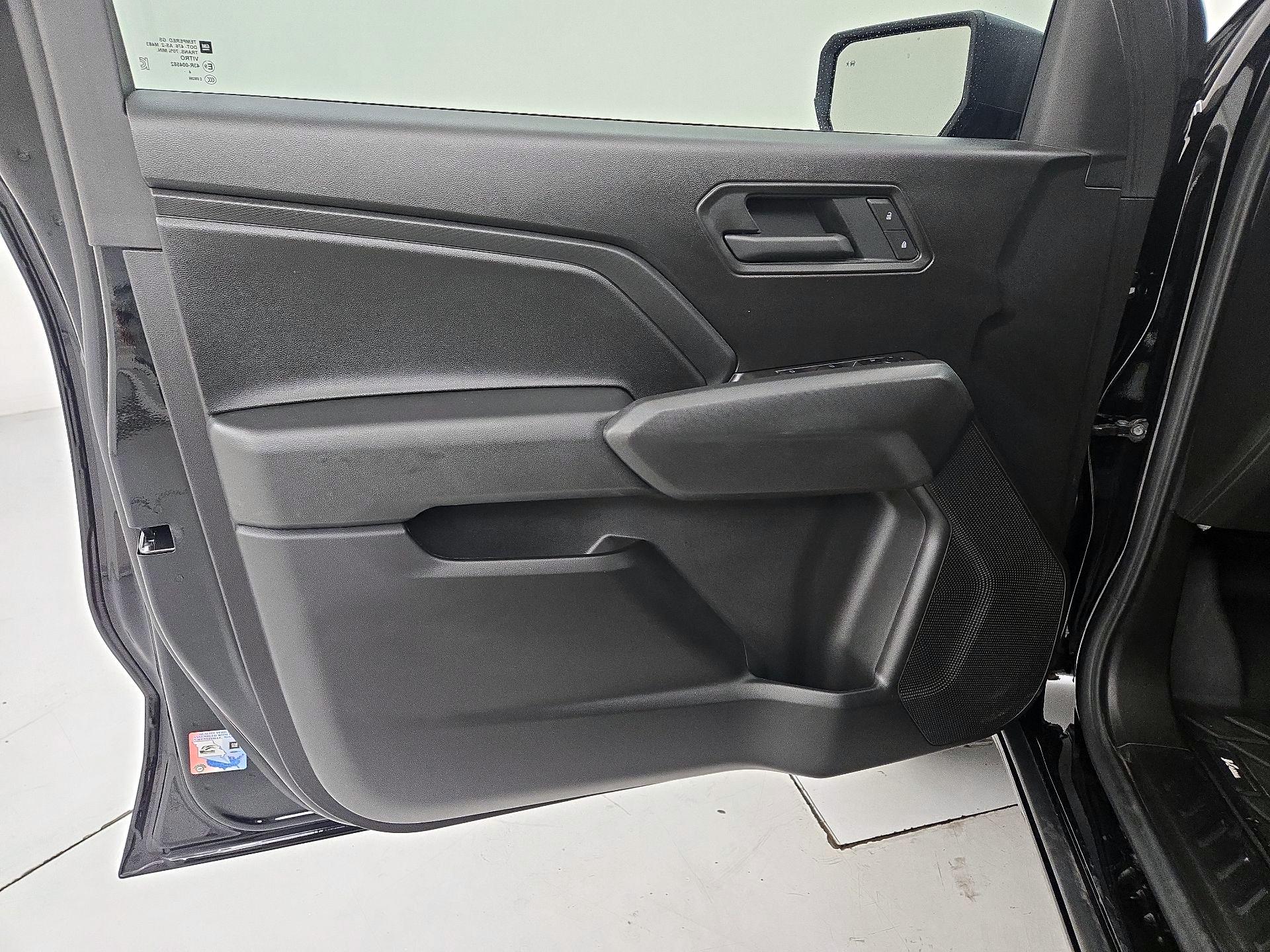 Thumbnail: 2025 Chevrolet Colorado - 12