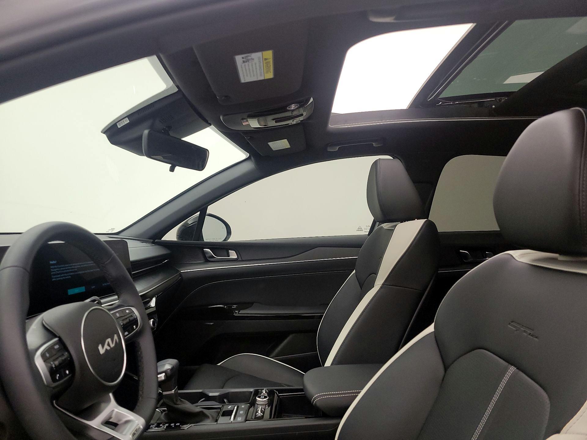 Thumbnail: 2025 Kia K5 - 20