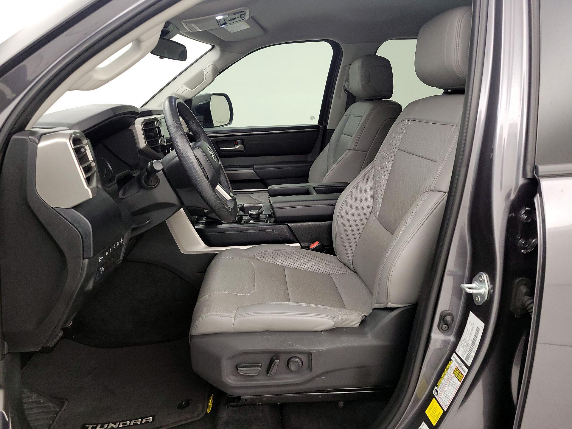 Thumbnail: 2024 Toyota Tundra - 11