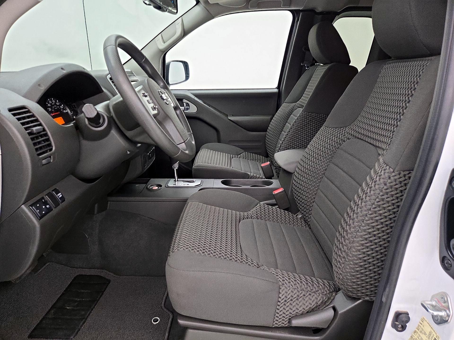 Thumbnail: 2021 Nissan Frontier - 11