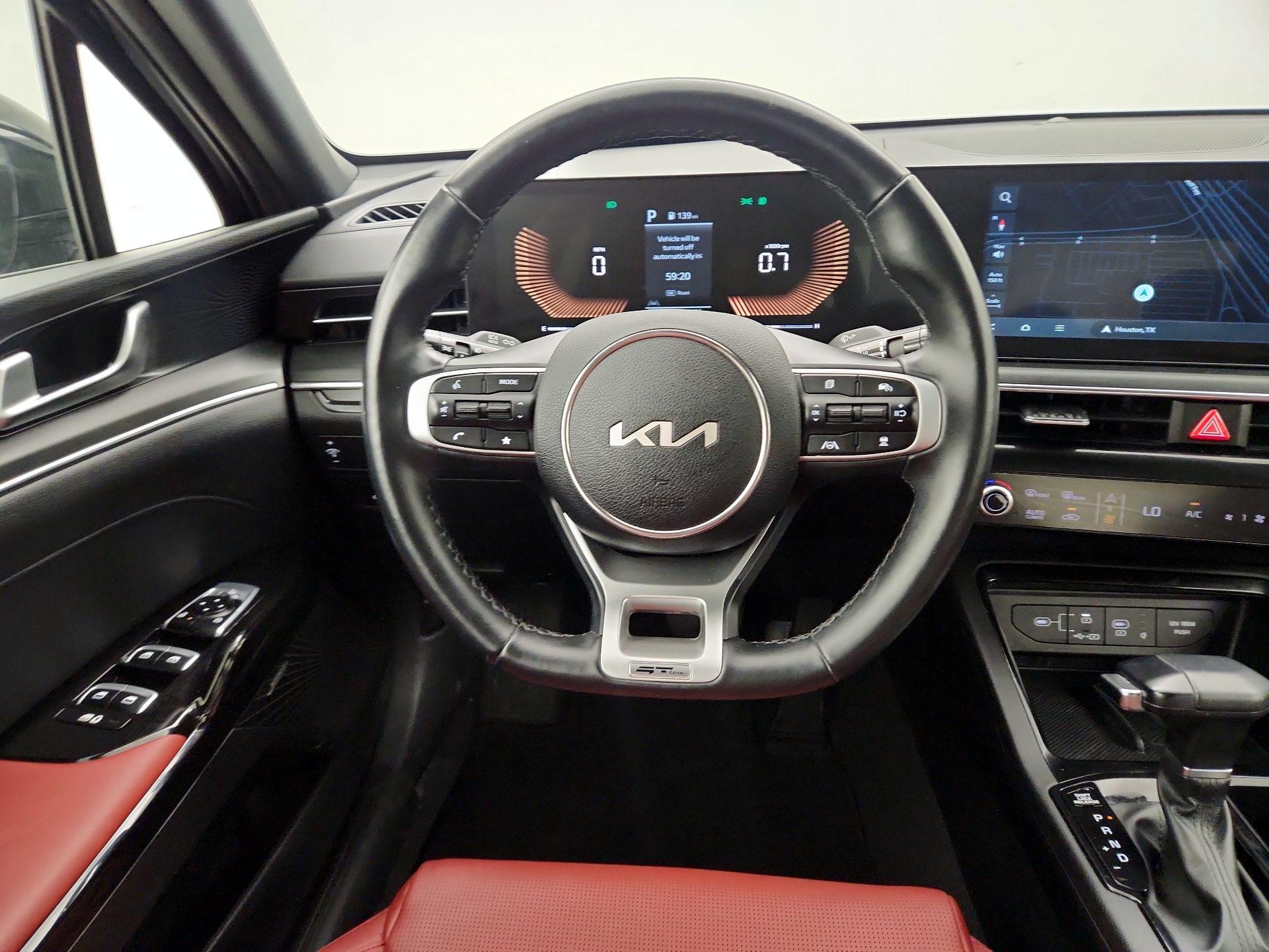 Thumbnail: 2025 Kia K5 - 10