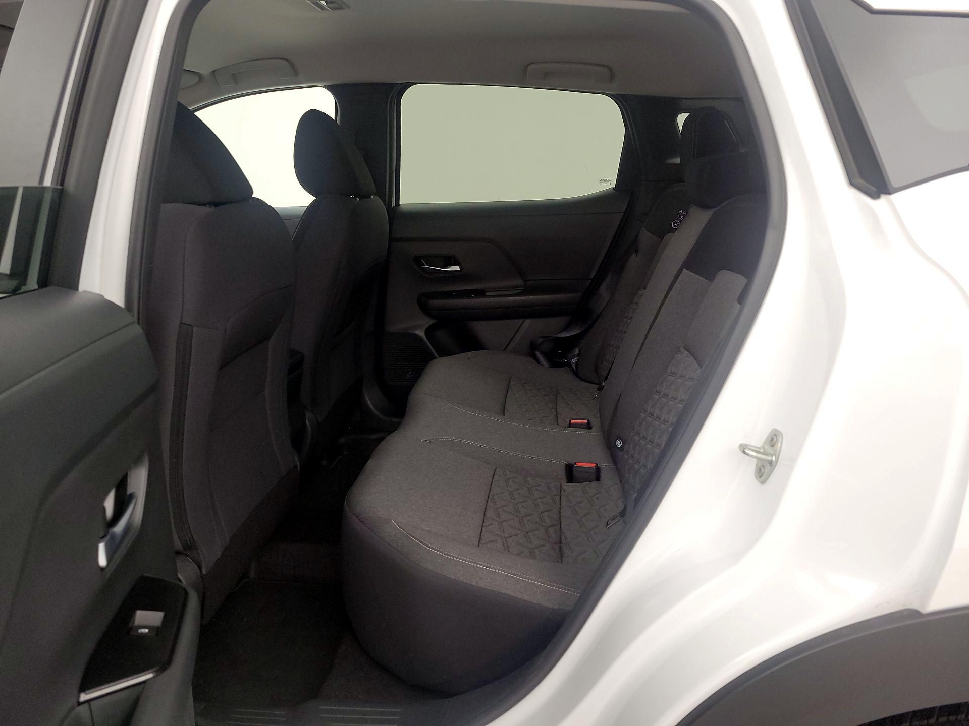 Thumbnail: 2025 Nissan Kicks - 18