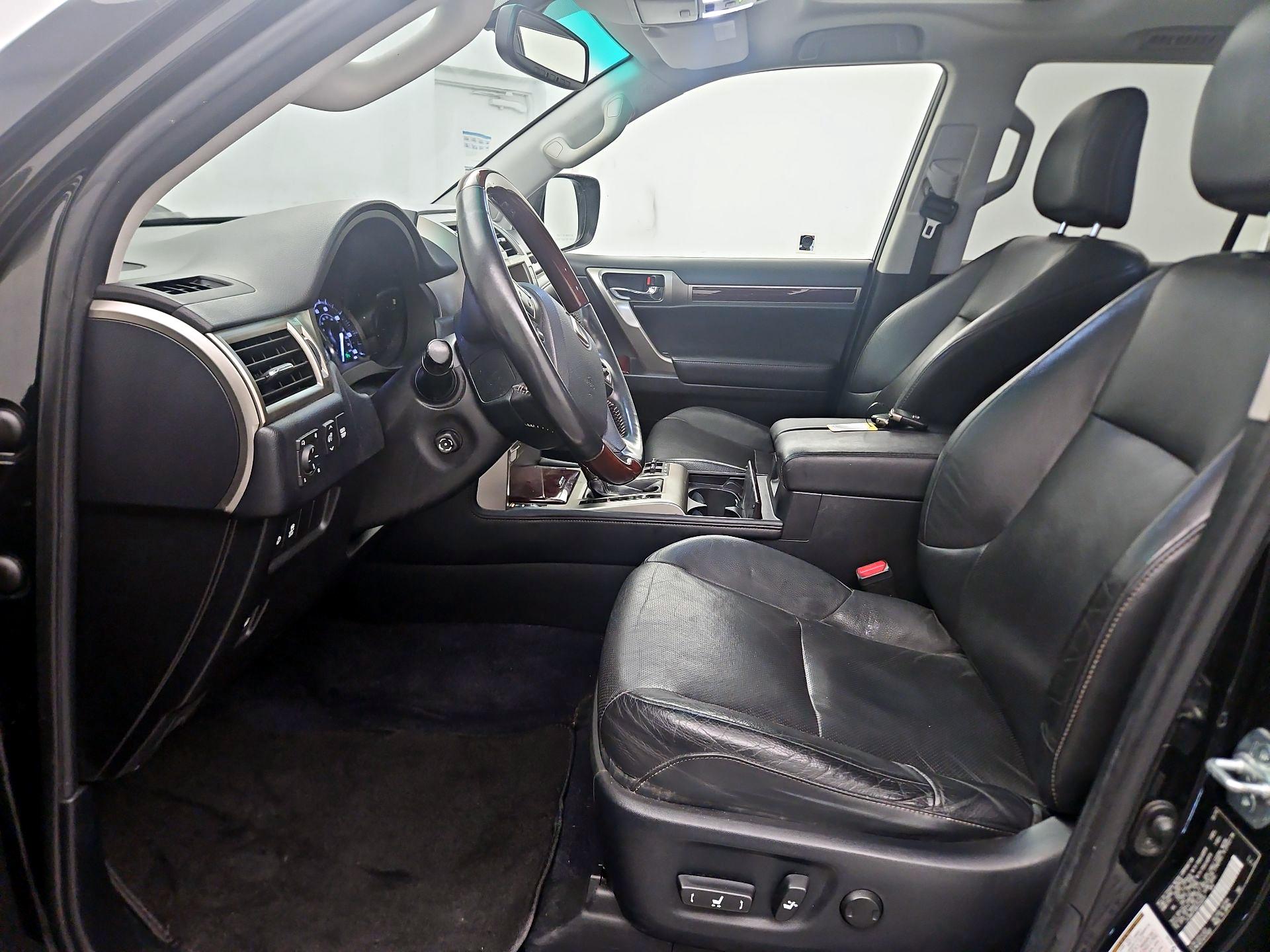 Thumbnail: 2019 Lexus GX - 11