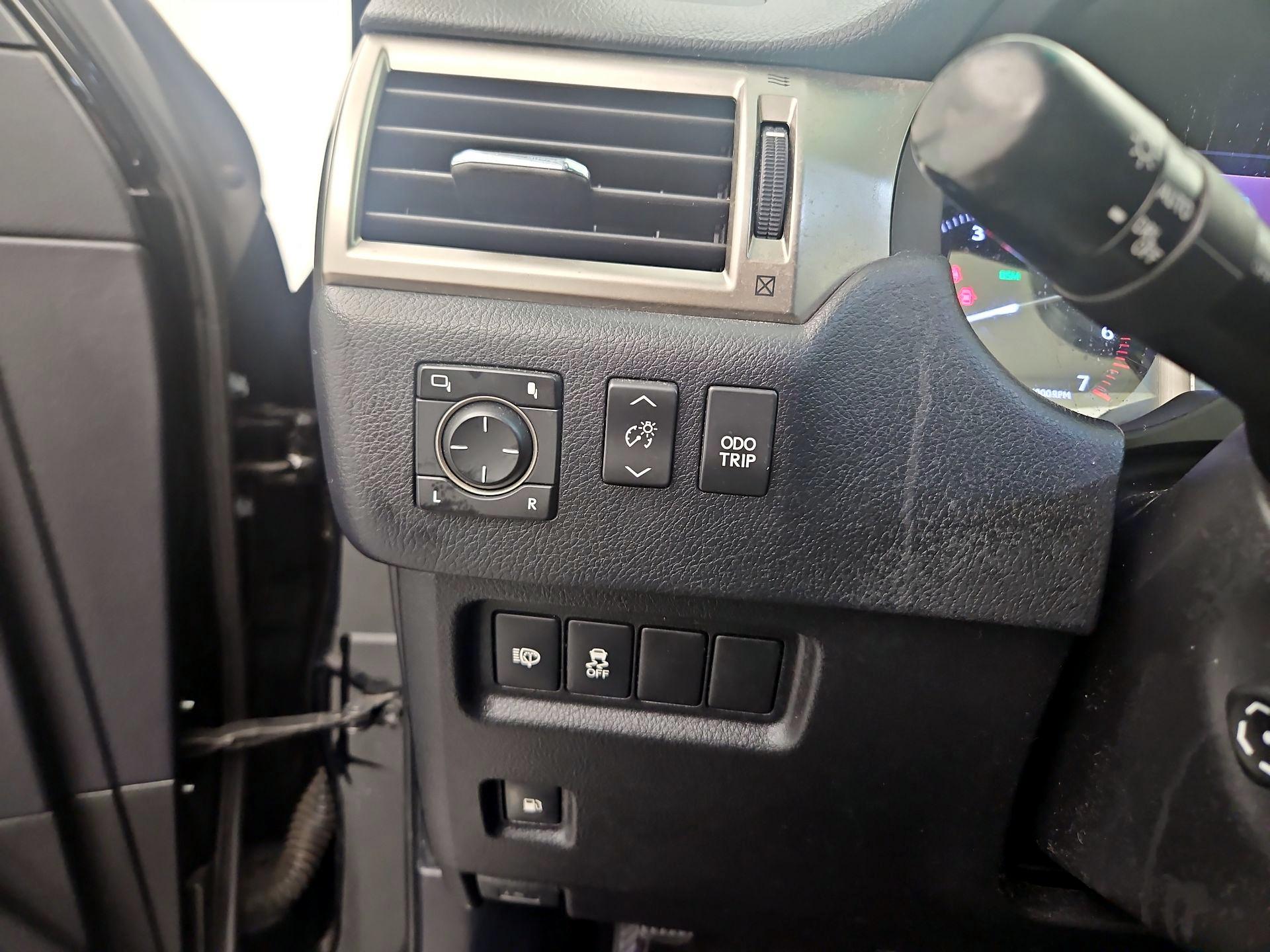 Thumbnail: 2019 Lexus GX - 13