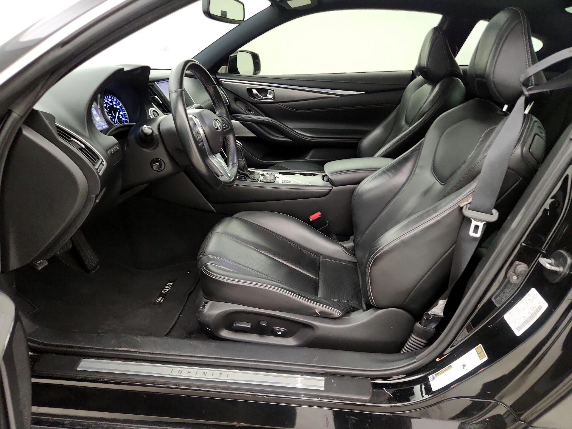 Thumbnail: 2017 INFINITI Q60 - 11