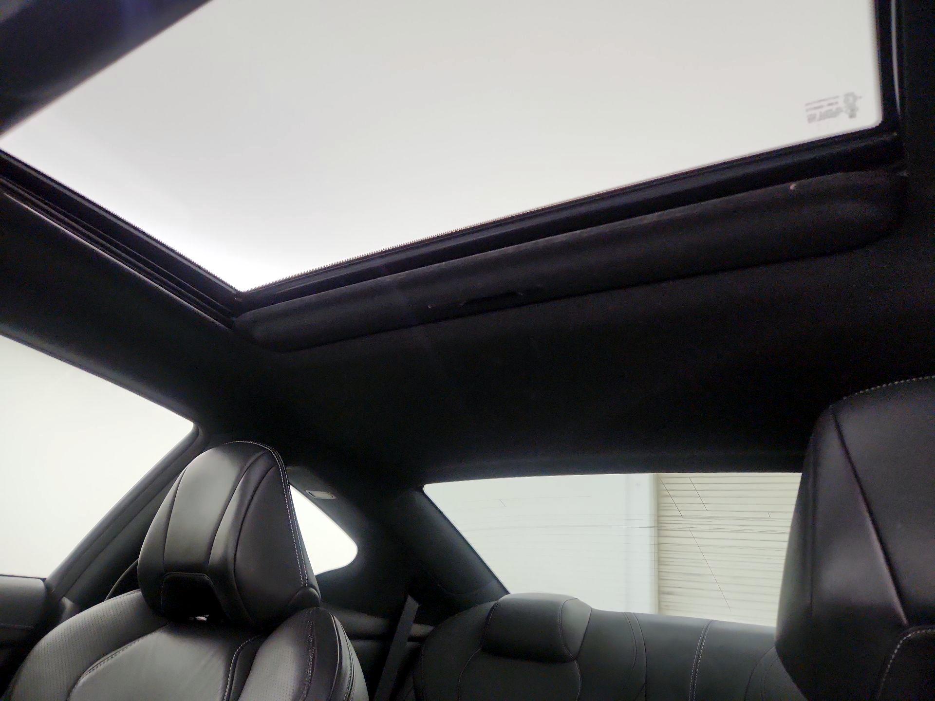 Thumbnail: 2017 INFINITI Q60 - 19