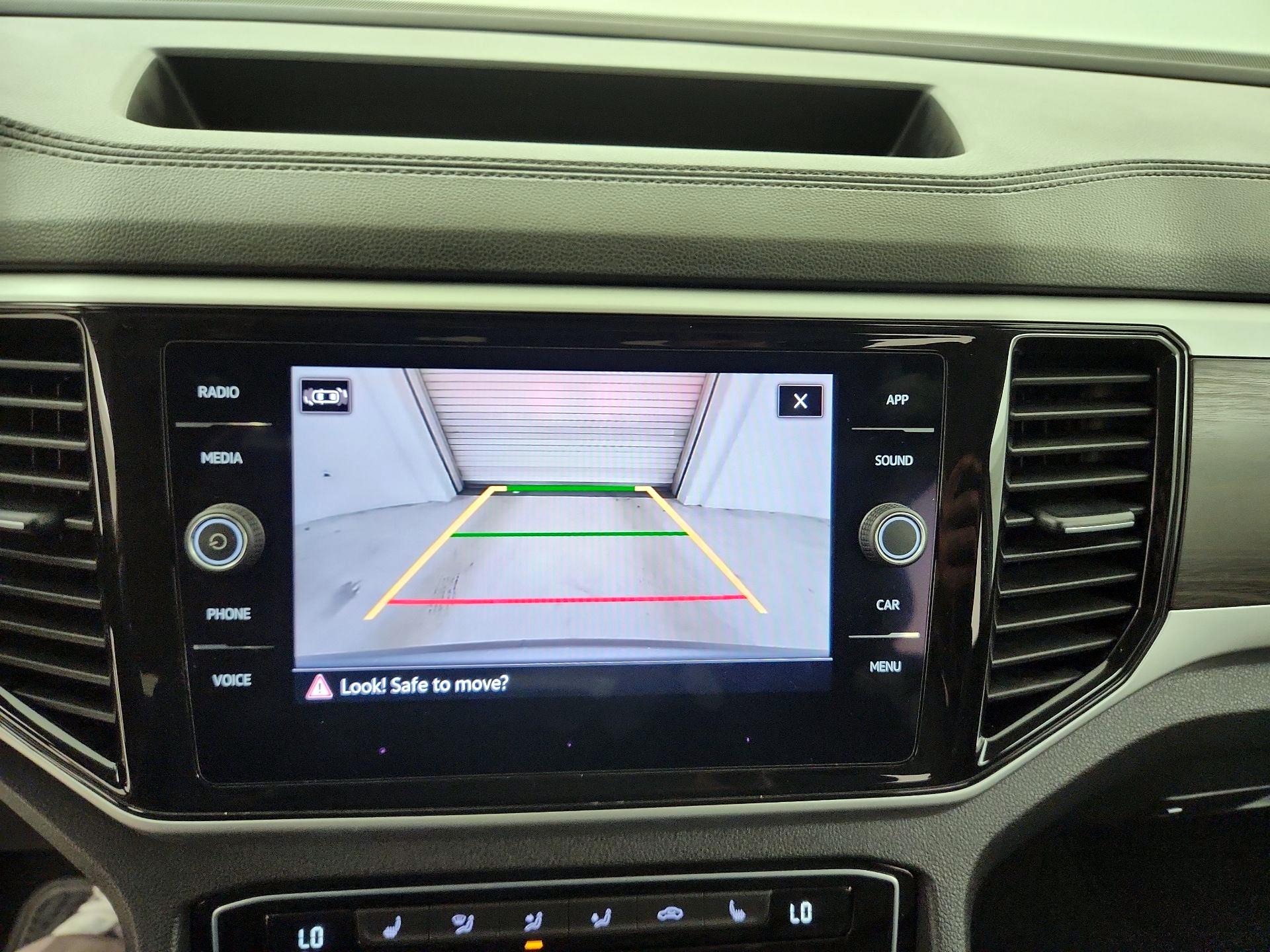 Thumbnail: 2022 Volkswagen Atlas - 12