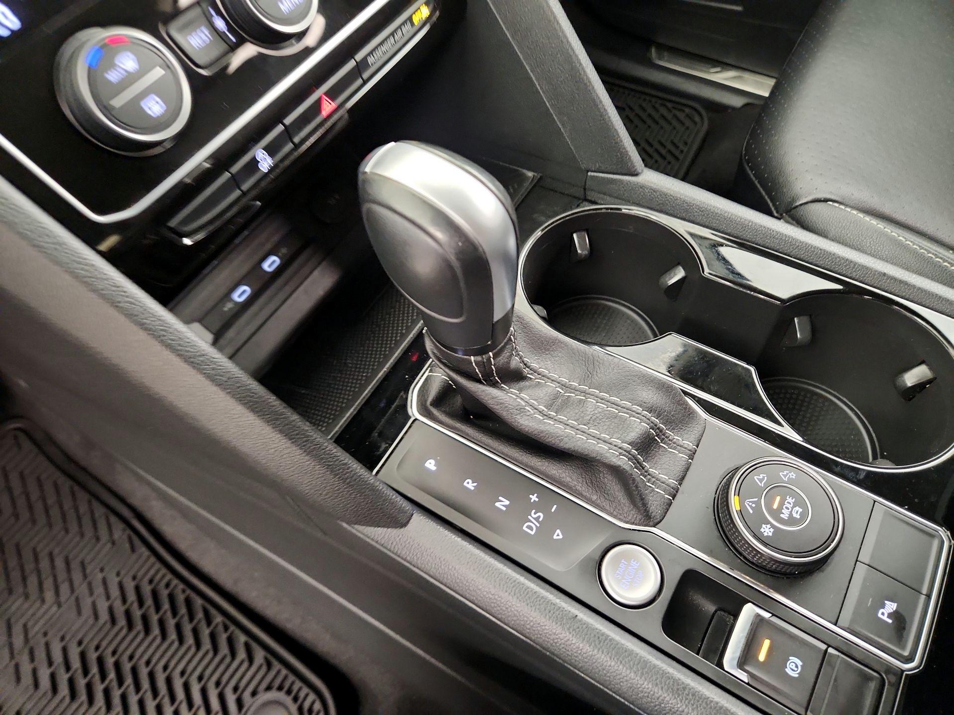 Thumbnail: 2022 Volkswagen Atlas - 15