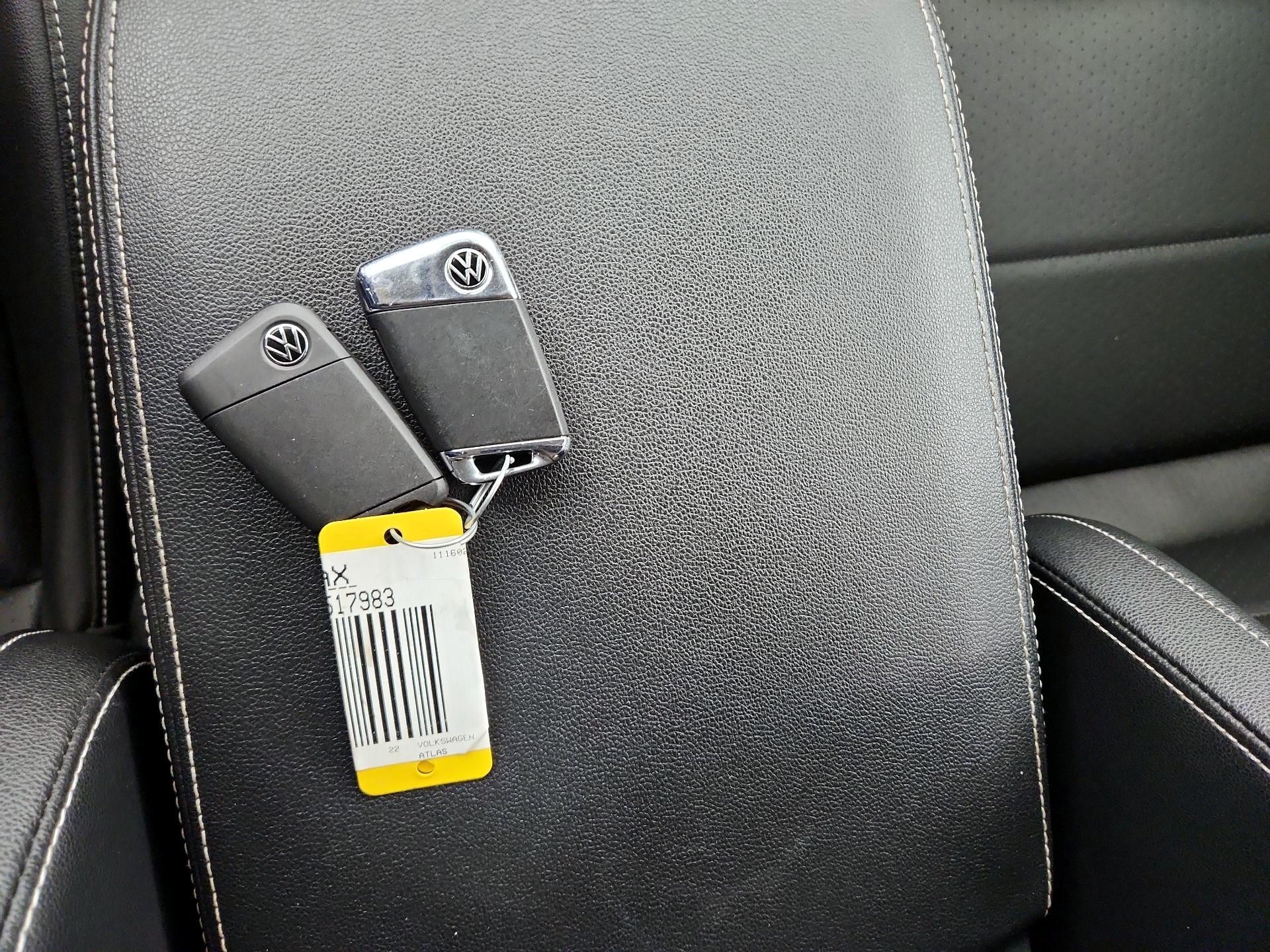 Thumbnail: 2022 Volkswagen Atlas - 20